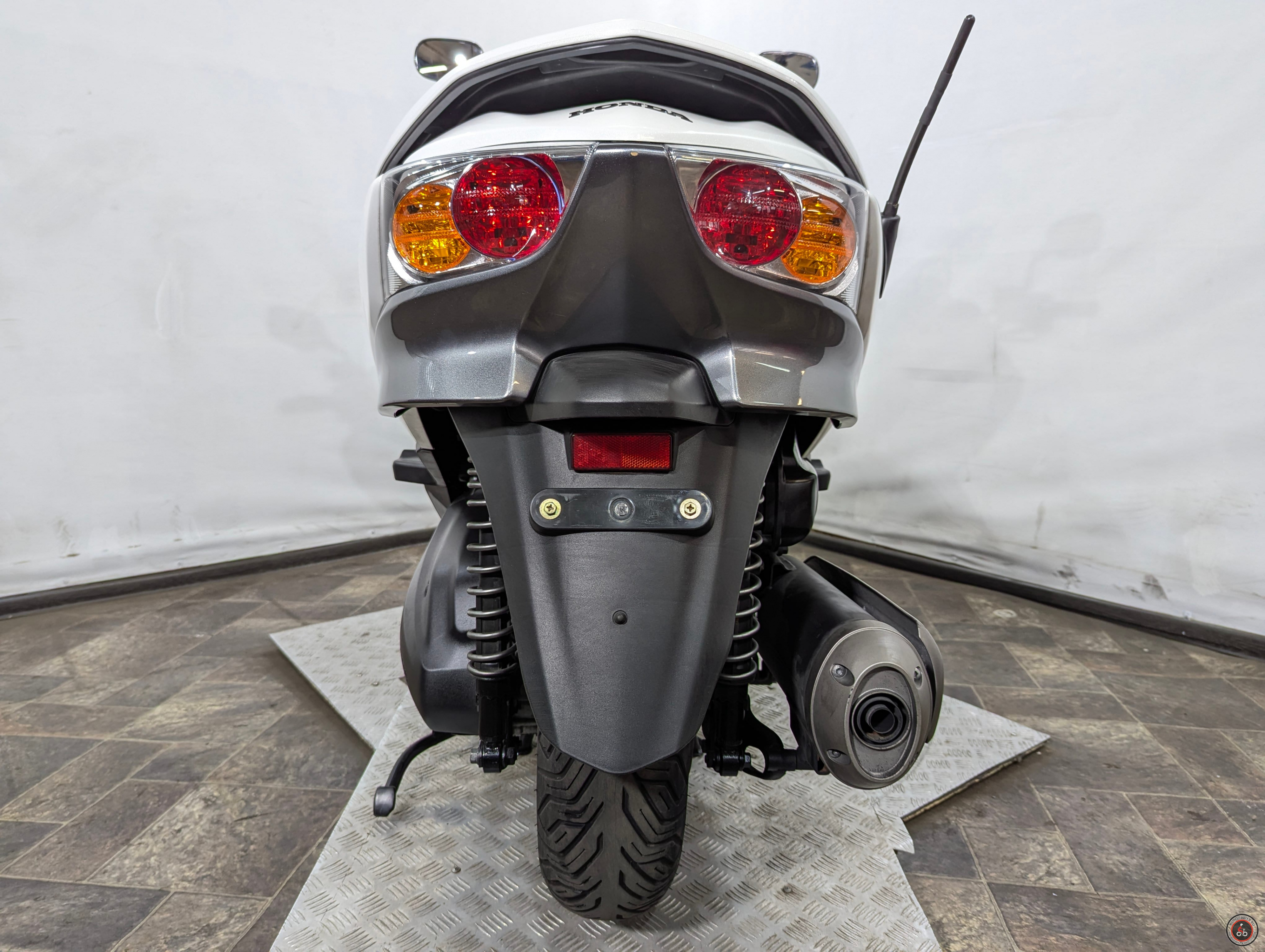 Скутер Honda Forza A2 MF10 2012г. - Количество цилиндров: 1