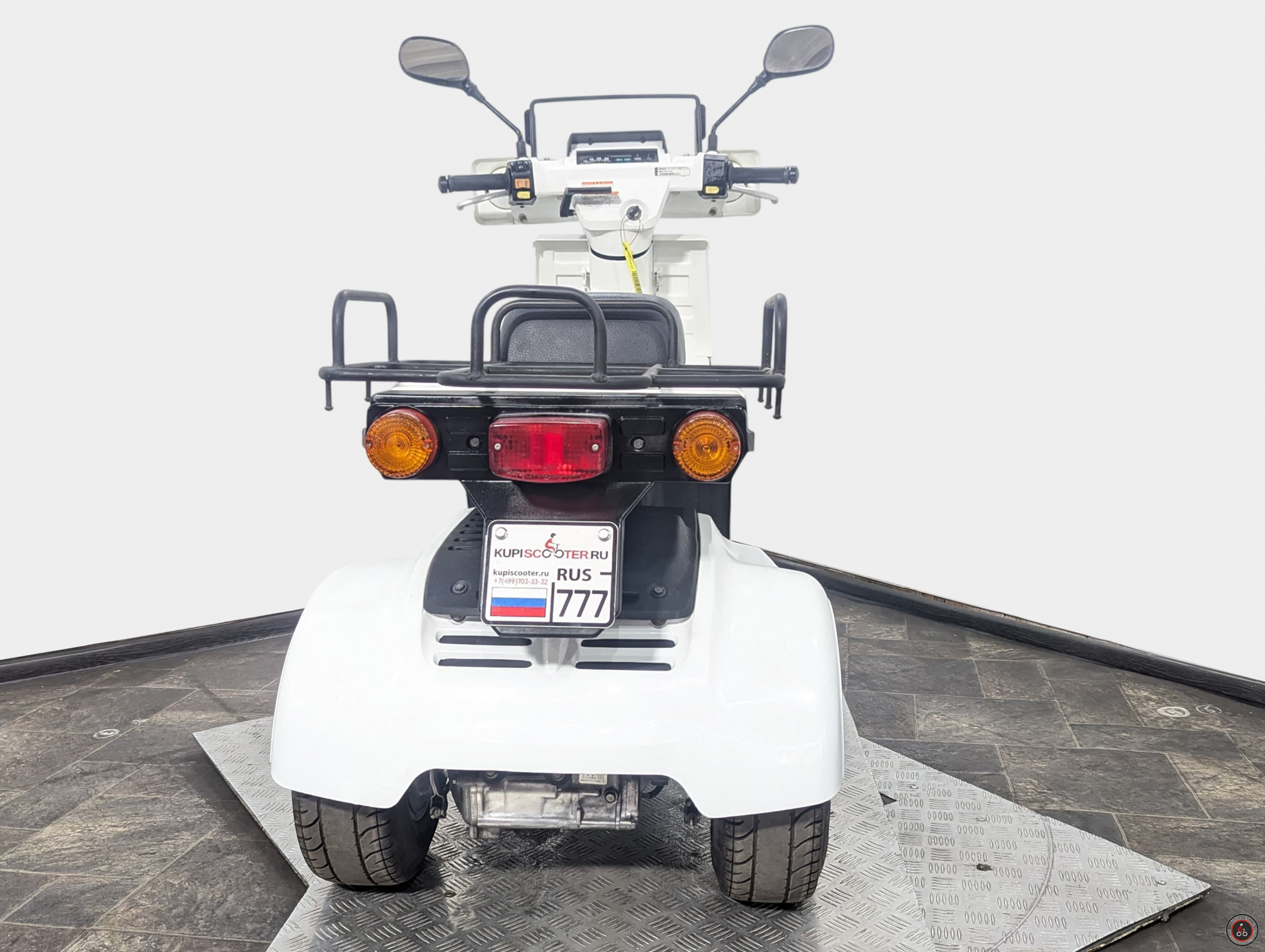 Скутер Honda Gyro X PGM-FI TD02 - Максимальная скорость: 60 км/ч