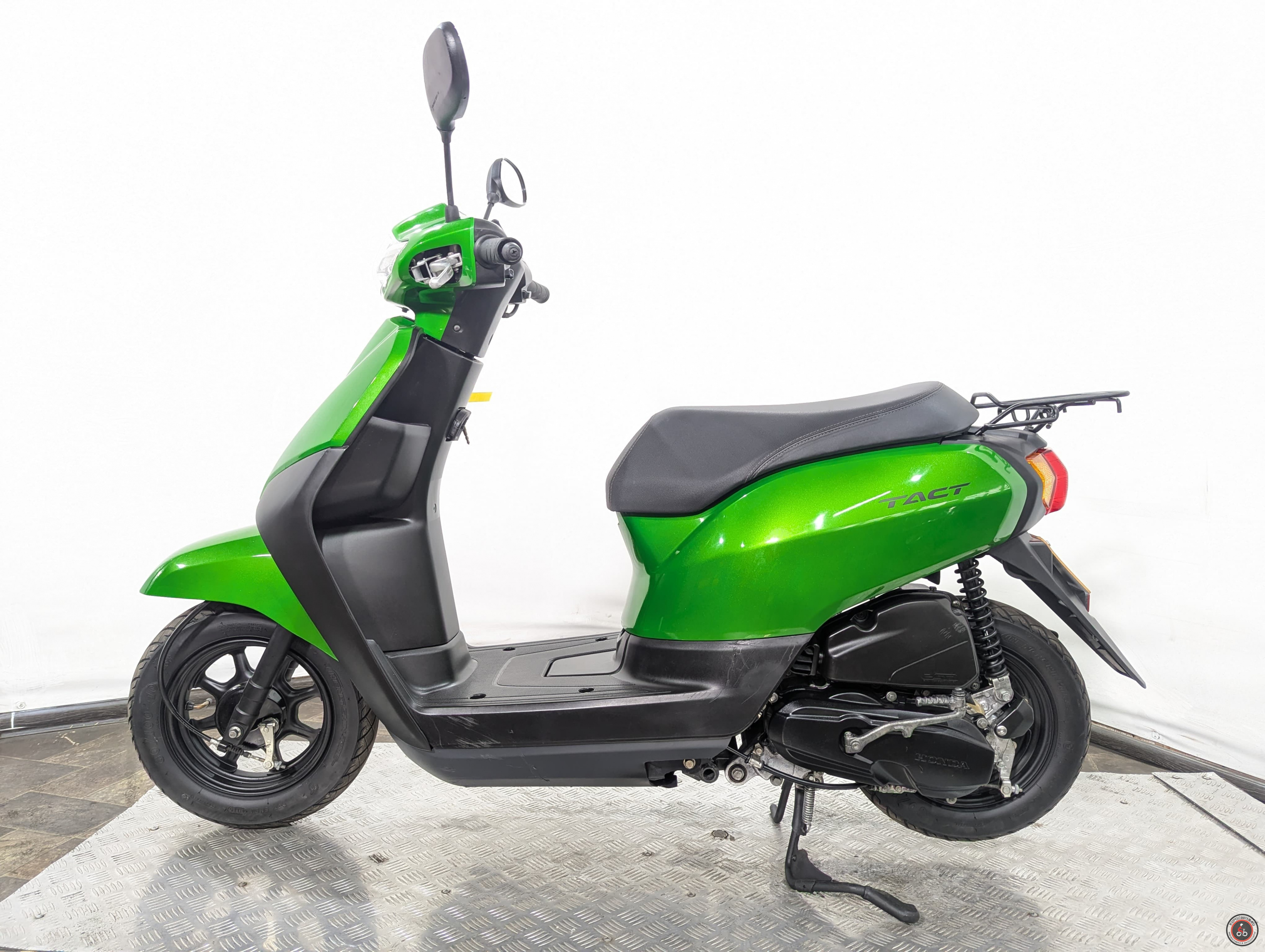 Скутер Honda Tact PGM-FI - Максимальная скорость: 60 км/ч