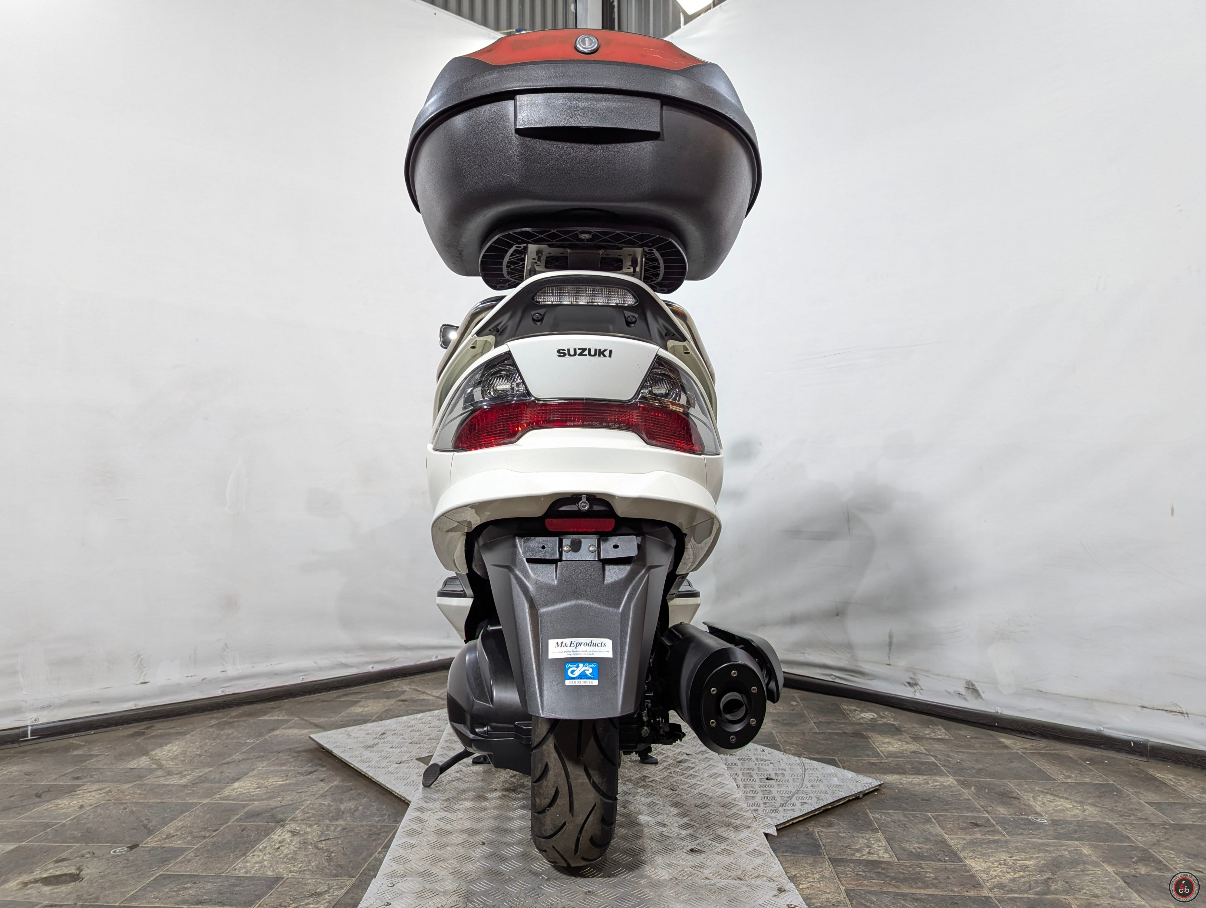 Скутер Suzuki Skywave 400 CK45A ABS 2014г. - Емкость топливного бака: 13 л`