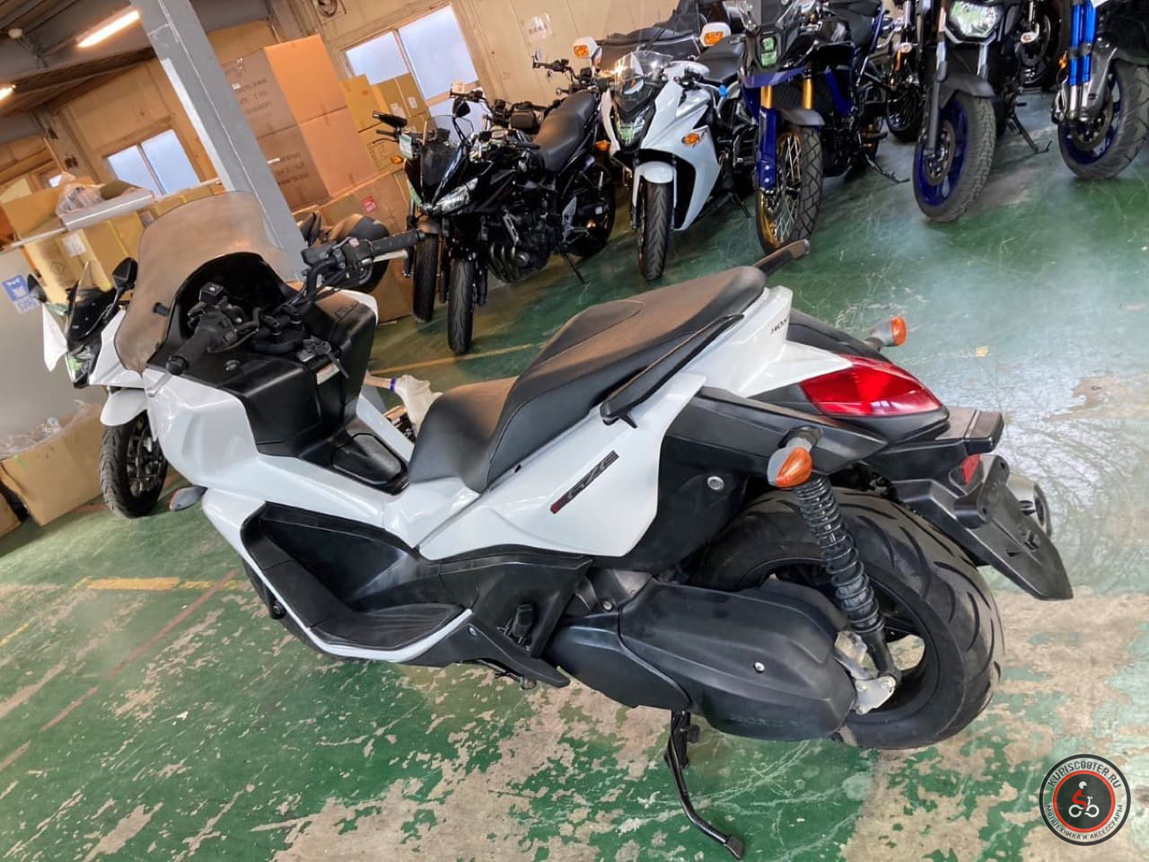 Скутер Honda Faze MF11 2010г. - Количество цилиндров: 1