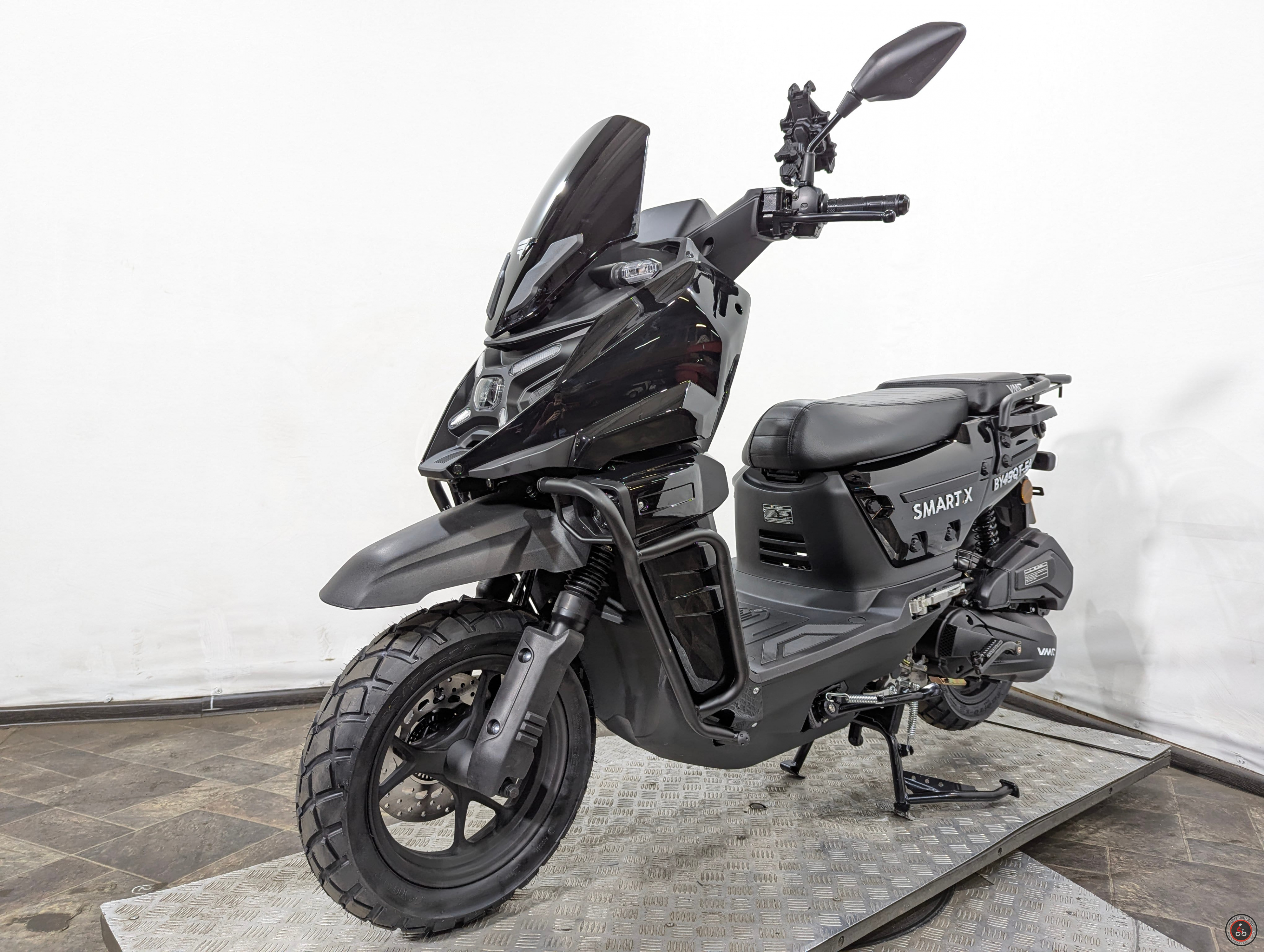 Скутер VMC (Vento) Smart-X (49/170cc) Чёрный глянцевый