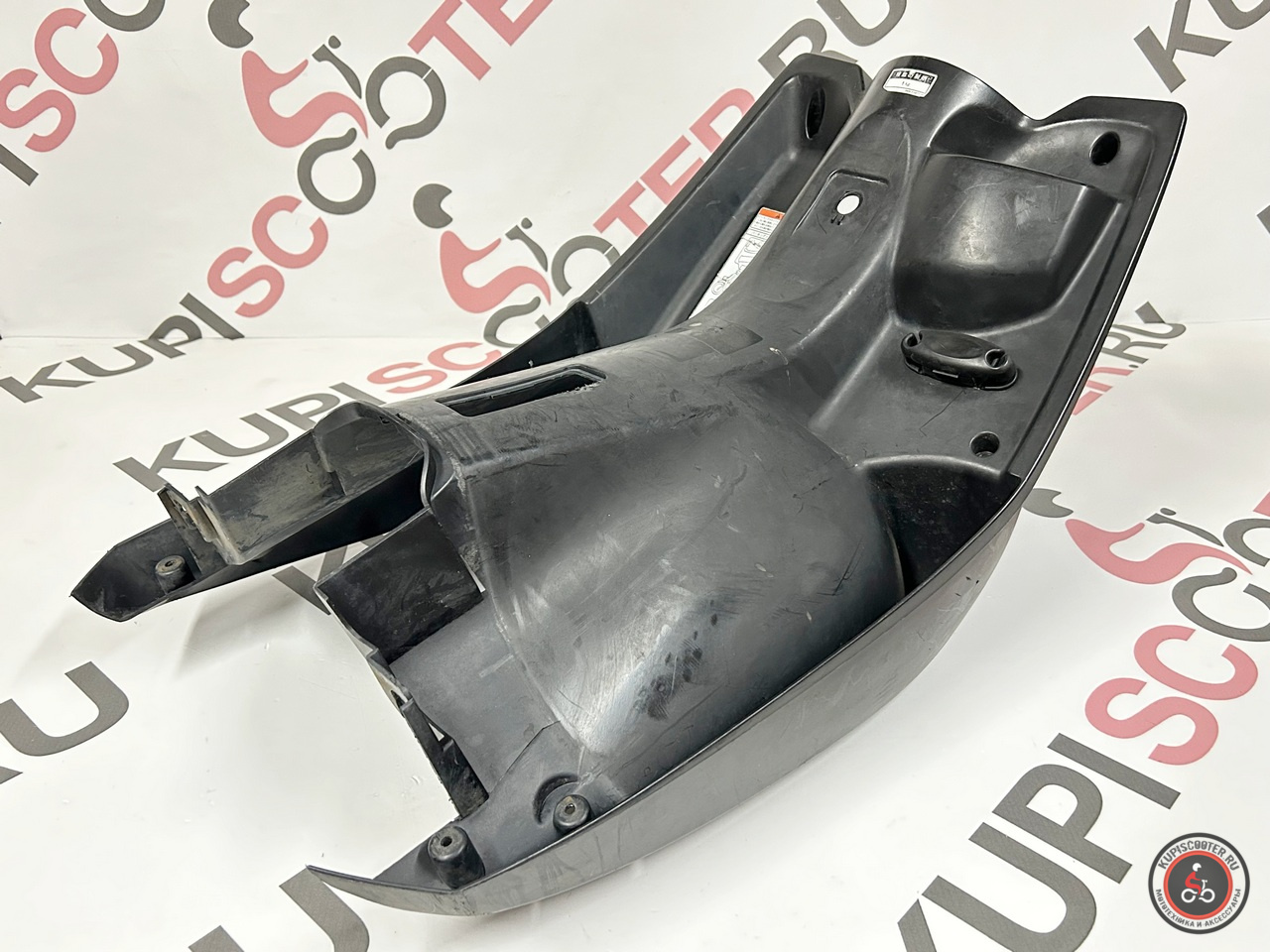 Парус / внутренний пластик Yamaha Gear UA06J   Б/У