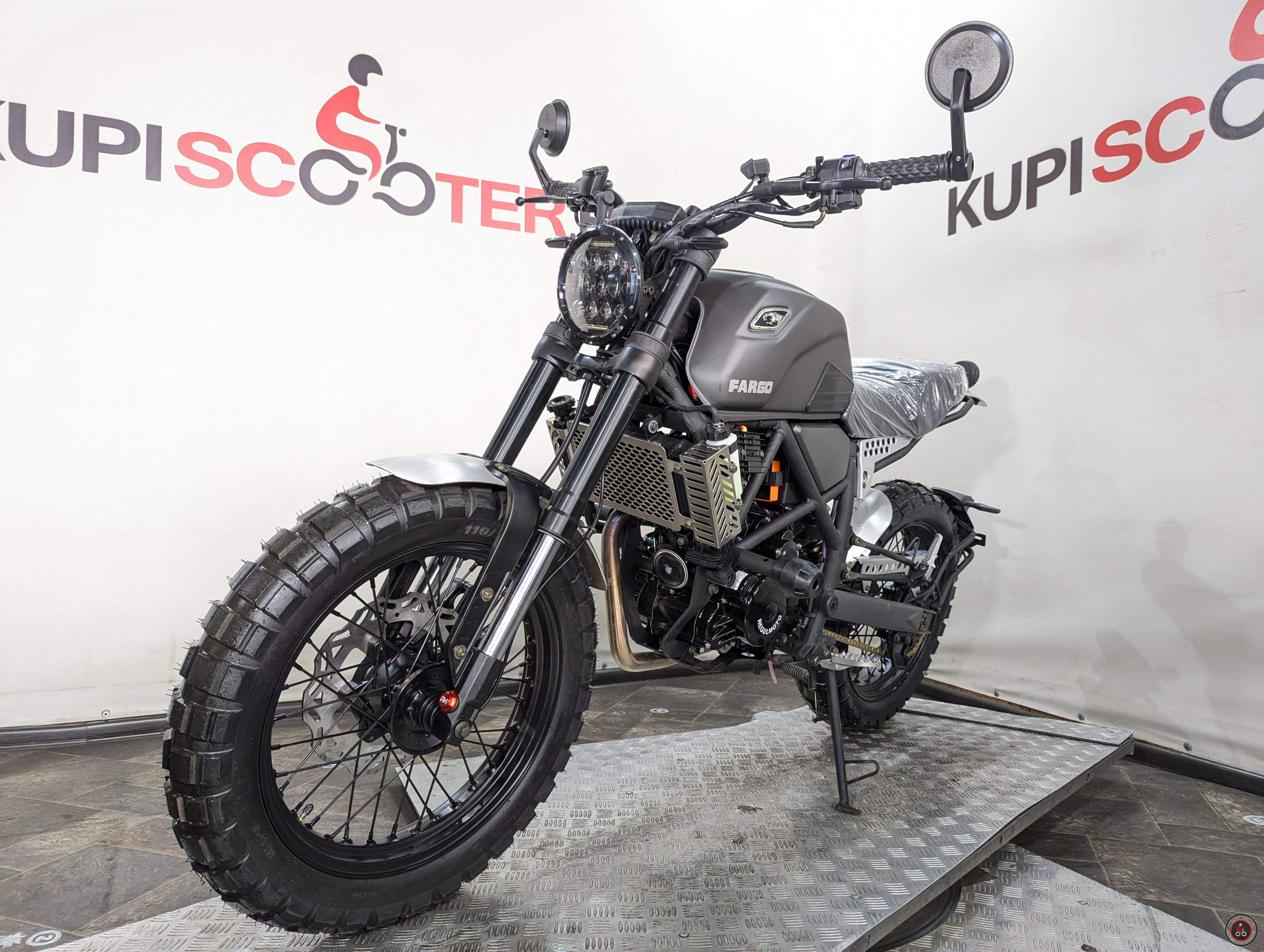 Мотоцикл Regulmoto FARGO Черный - Максимальная скорость: 130 км/ч