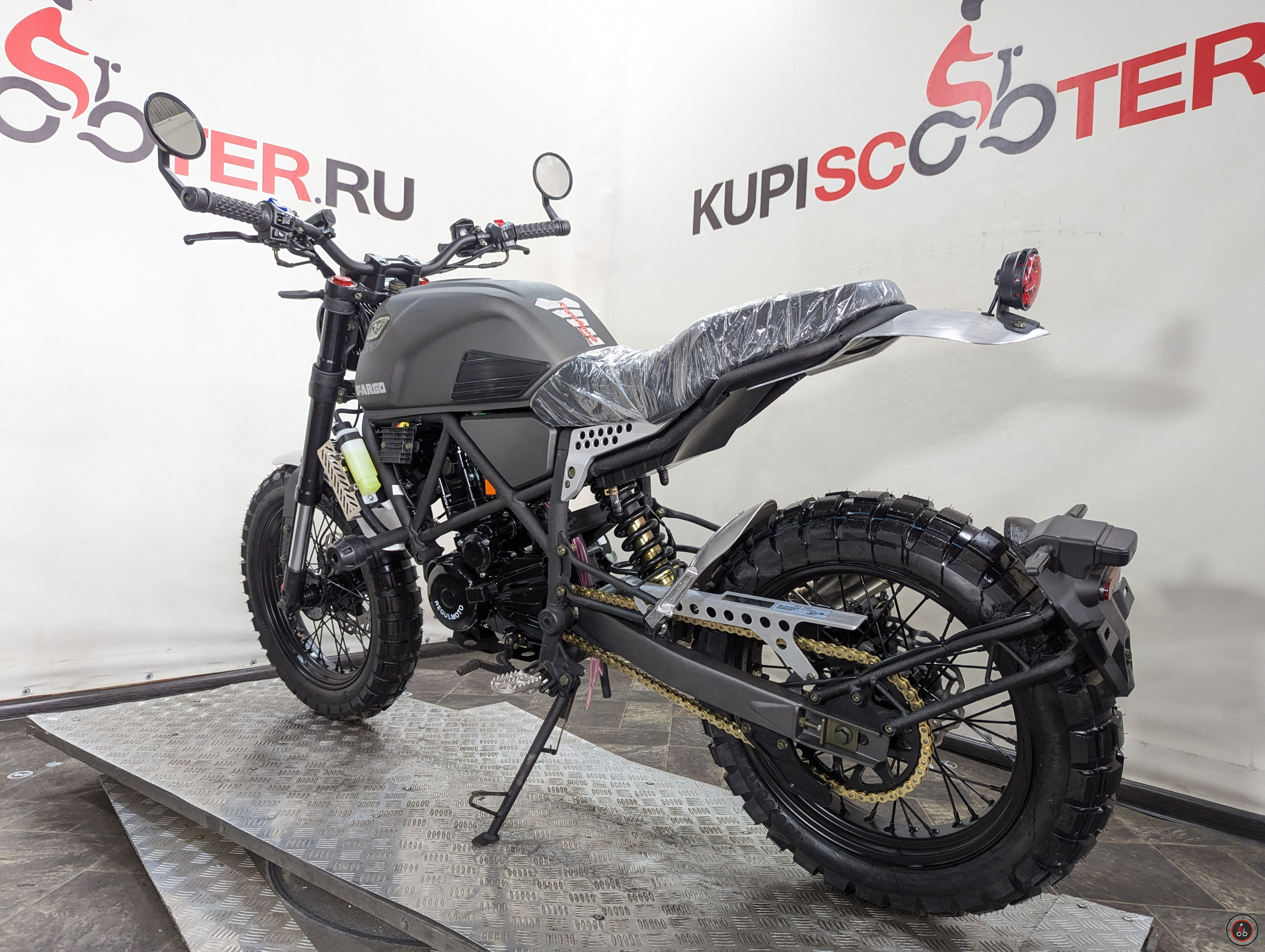 Мотоцикл Regulmoto FARGO Черный - Объем двигателя: 300 см3