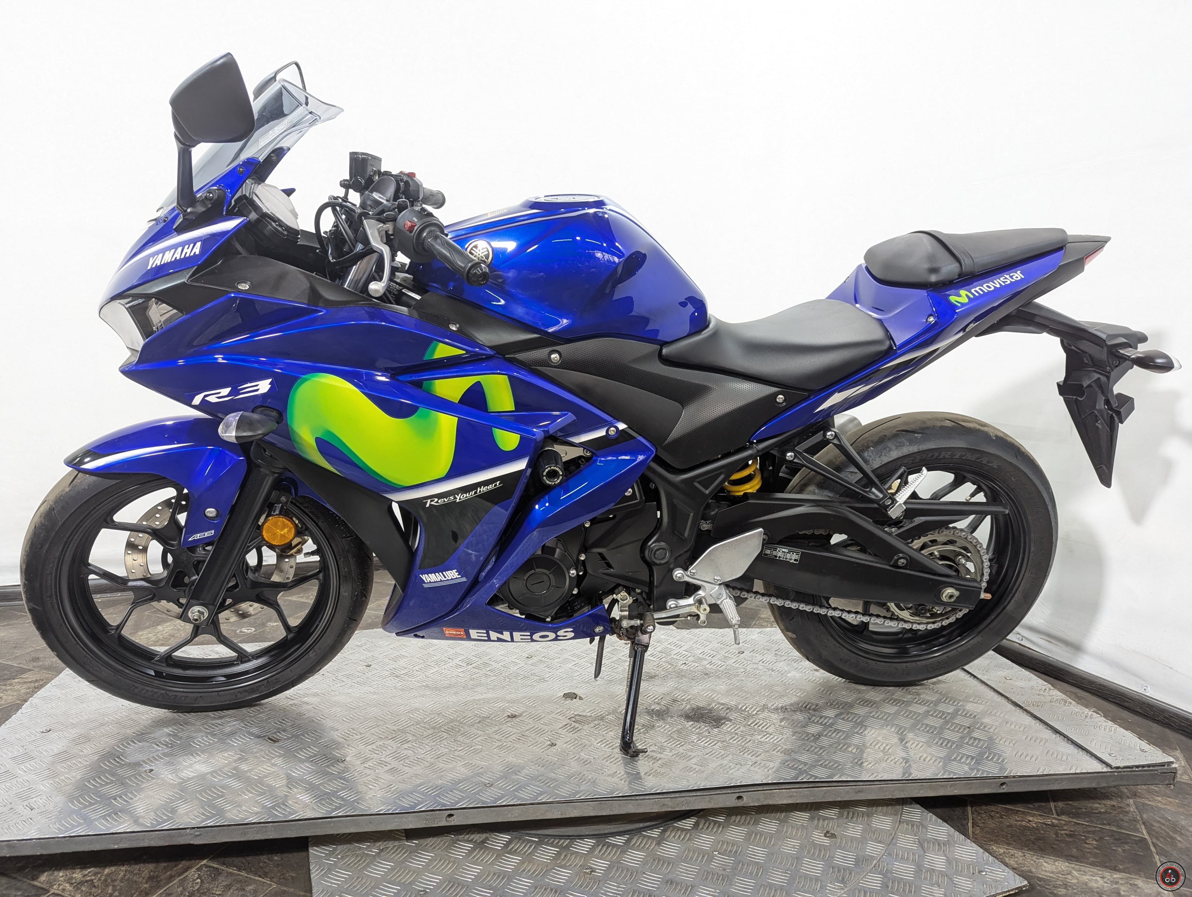Мотоцикл Yamaha YZF-R3 - Объем двигателя: 320 cc