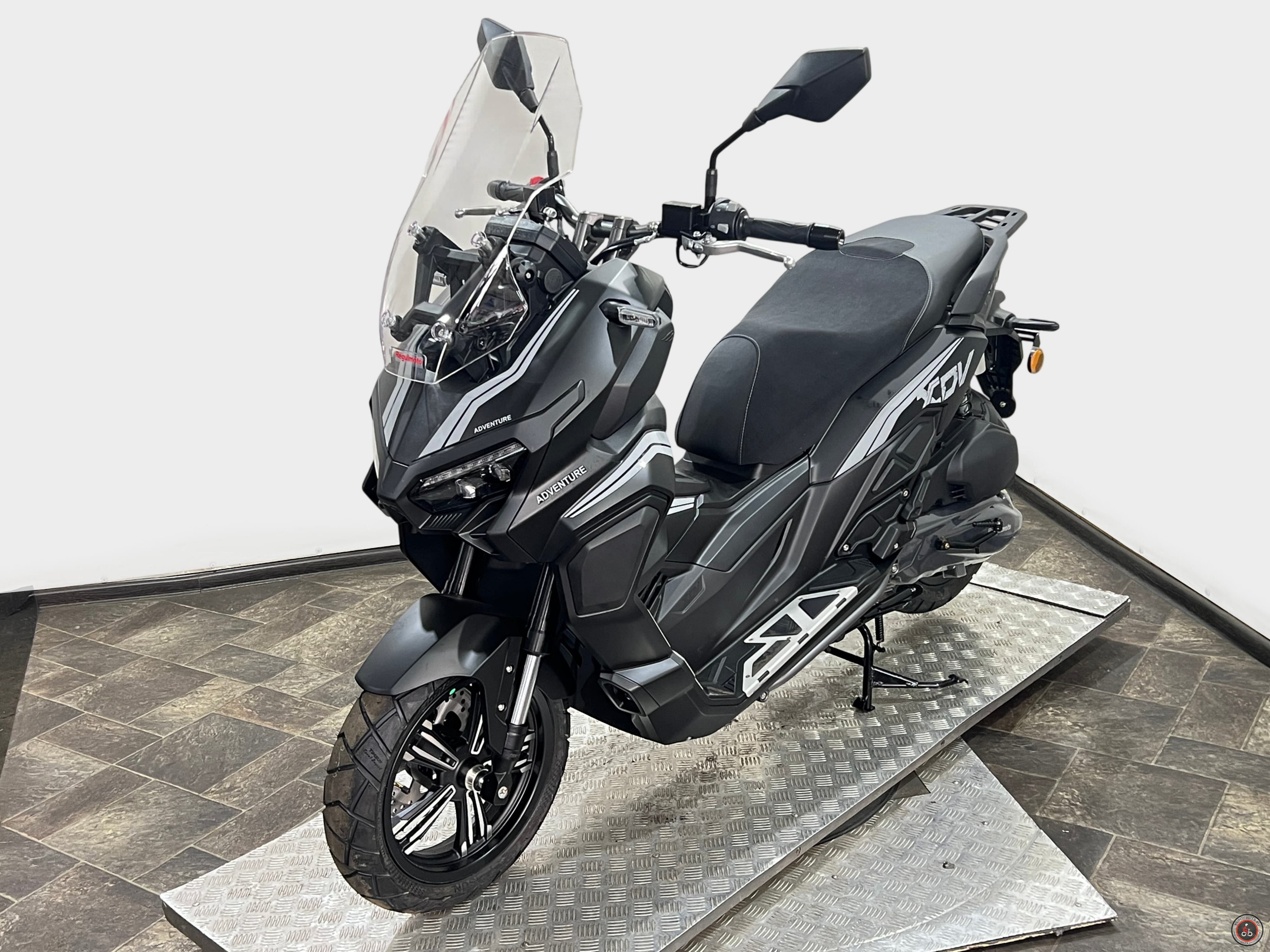 Скутер Regulmoto XDV TRAVELER  (Черный)