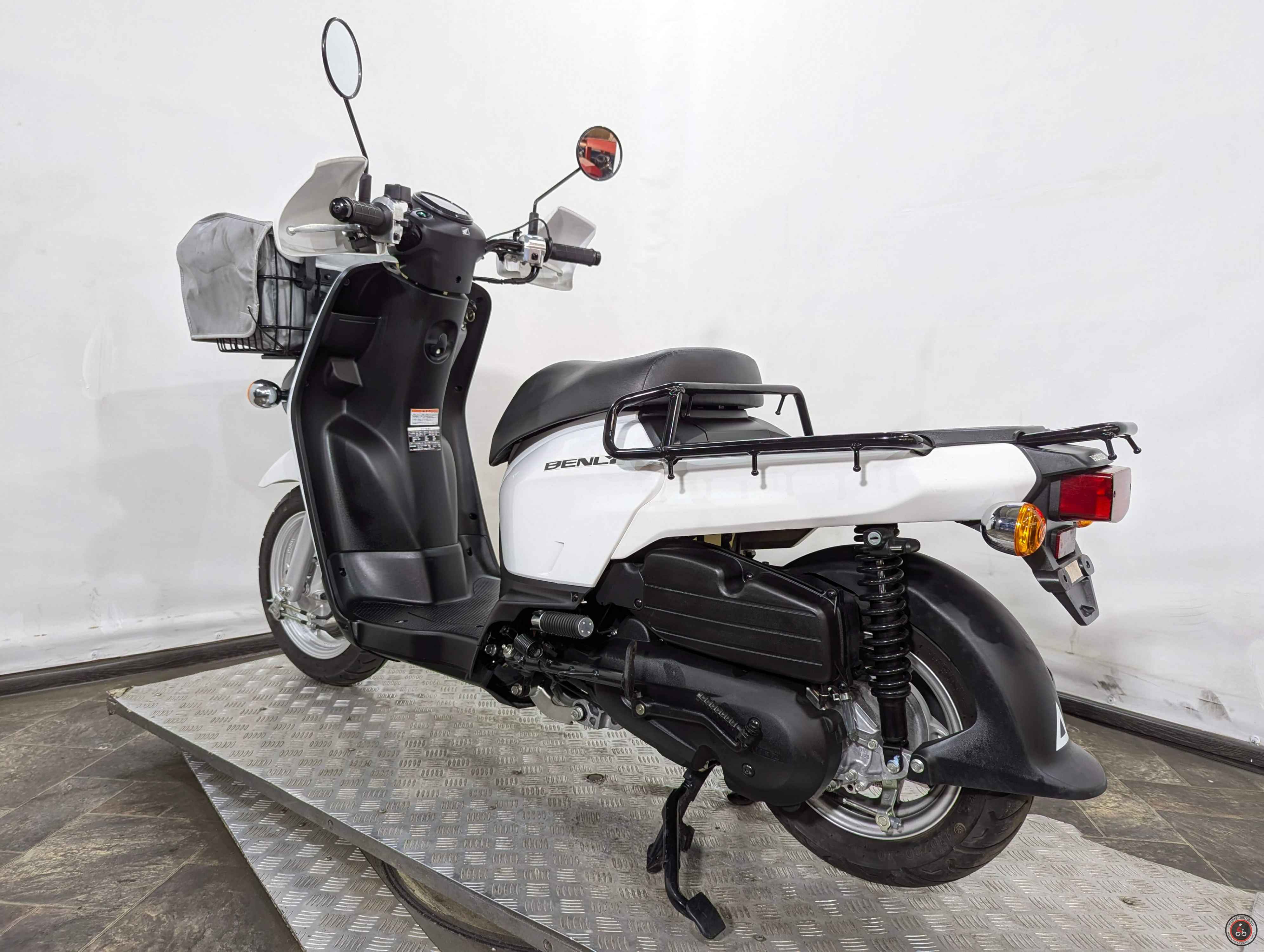 Скутер Honda Benly 110 PGM-FI JA09 - Максимальная скорость: 85 км/ч