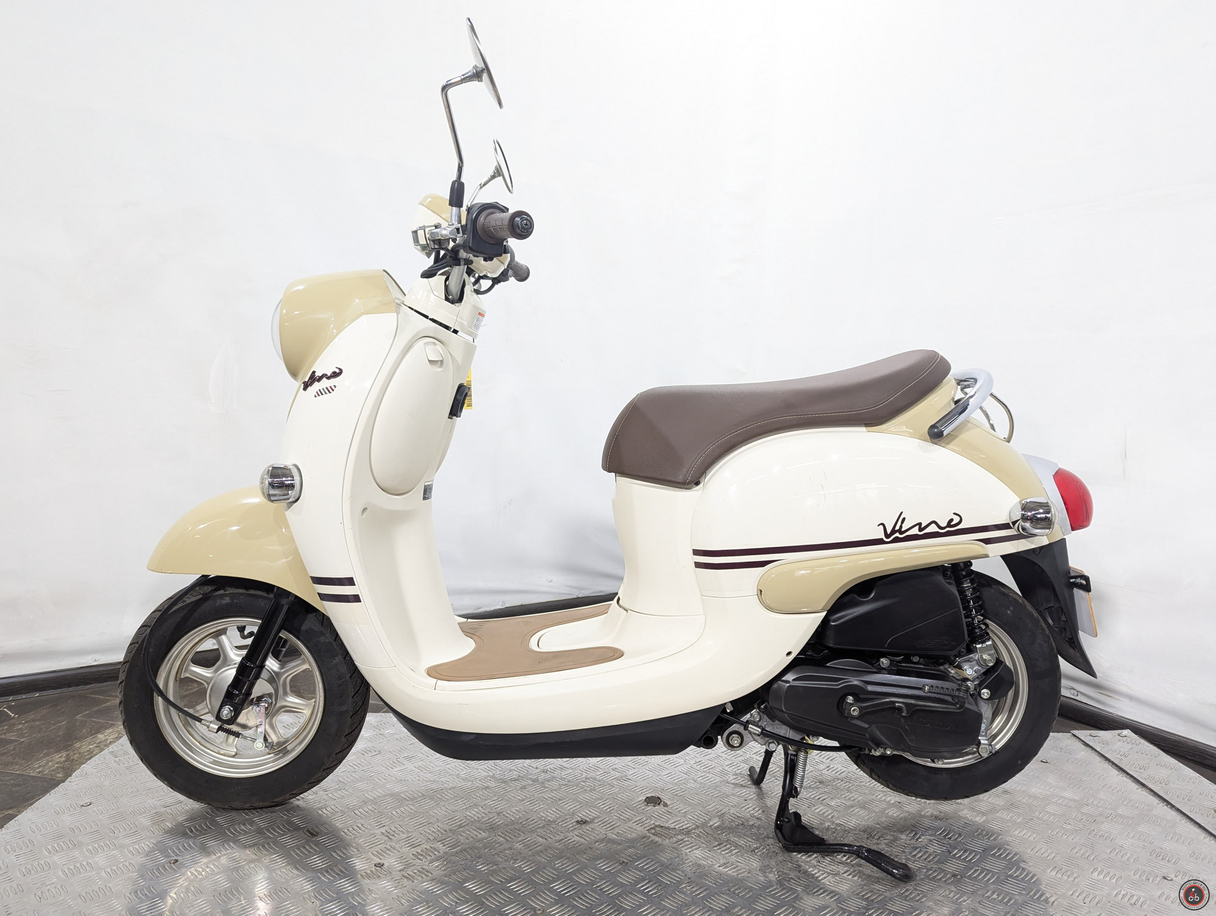Скутер Yamaha Vino FI AY02 - Максимальная скорость: 60 км/ч