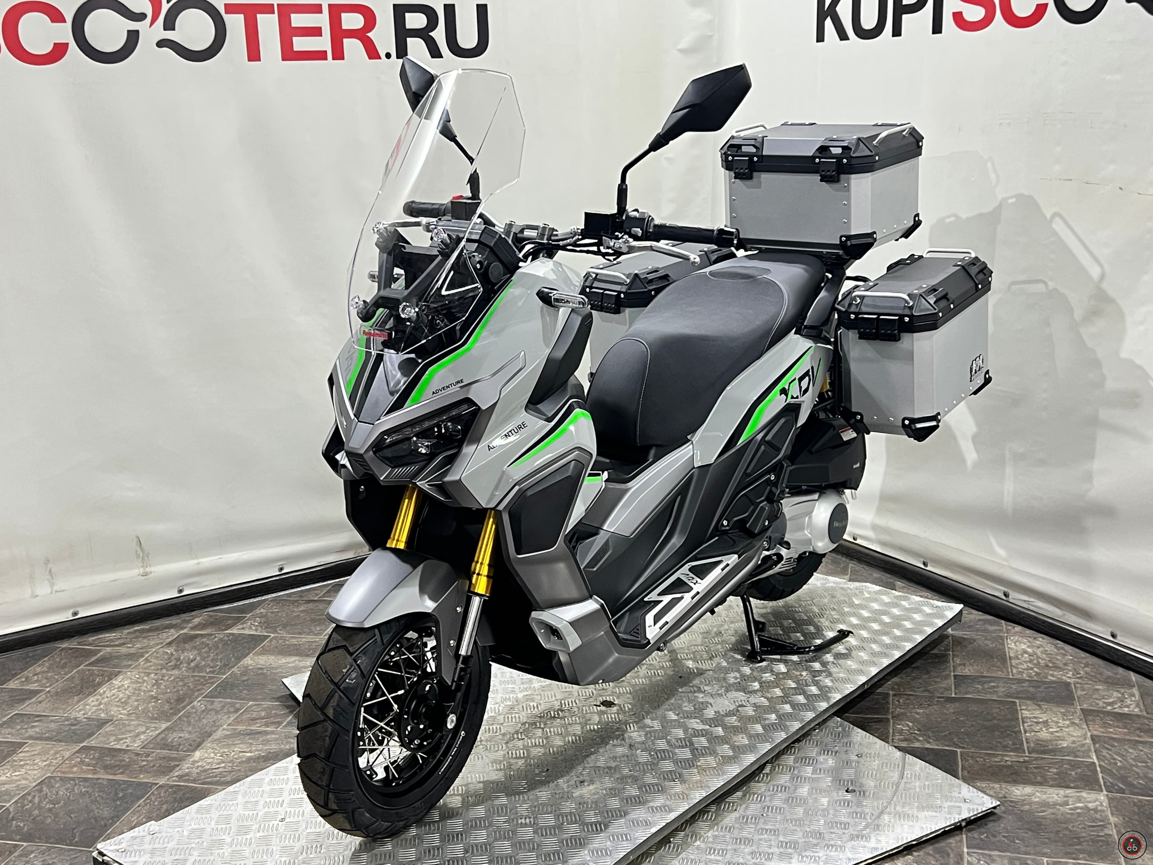Скутер Regulmoto XDV ADVENTURE 300CC 4T в комплекте с кофрами (LJ300T-18) EFI Серый