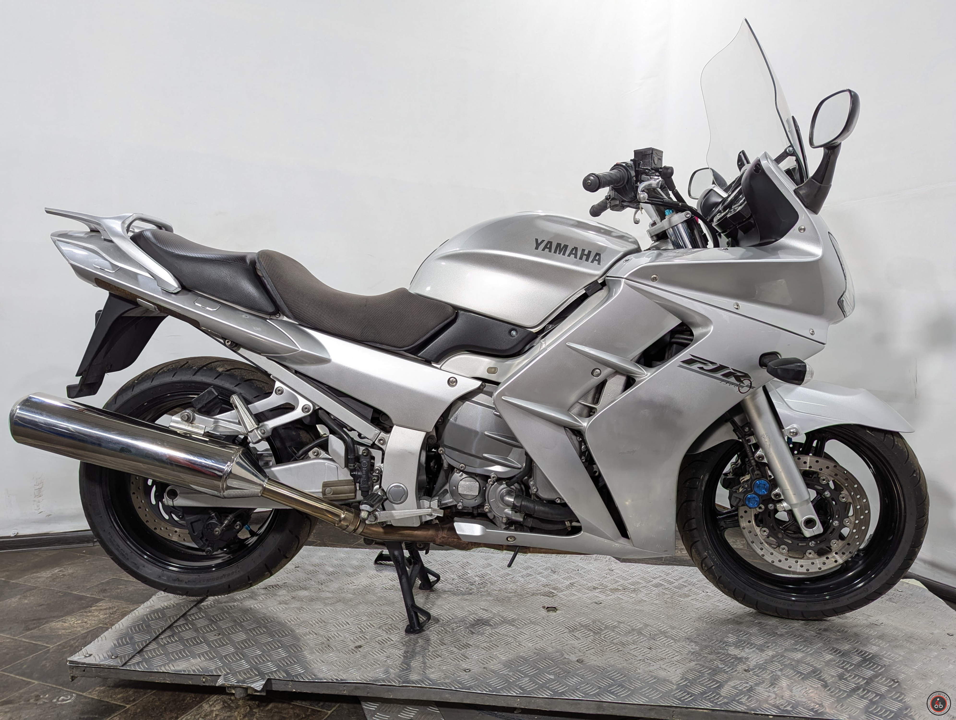 Yamaha FJR1300 - Количество цилиндров: 4, рядное