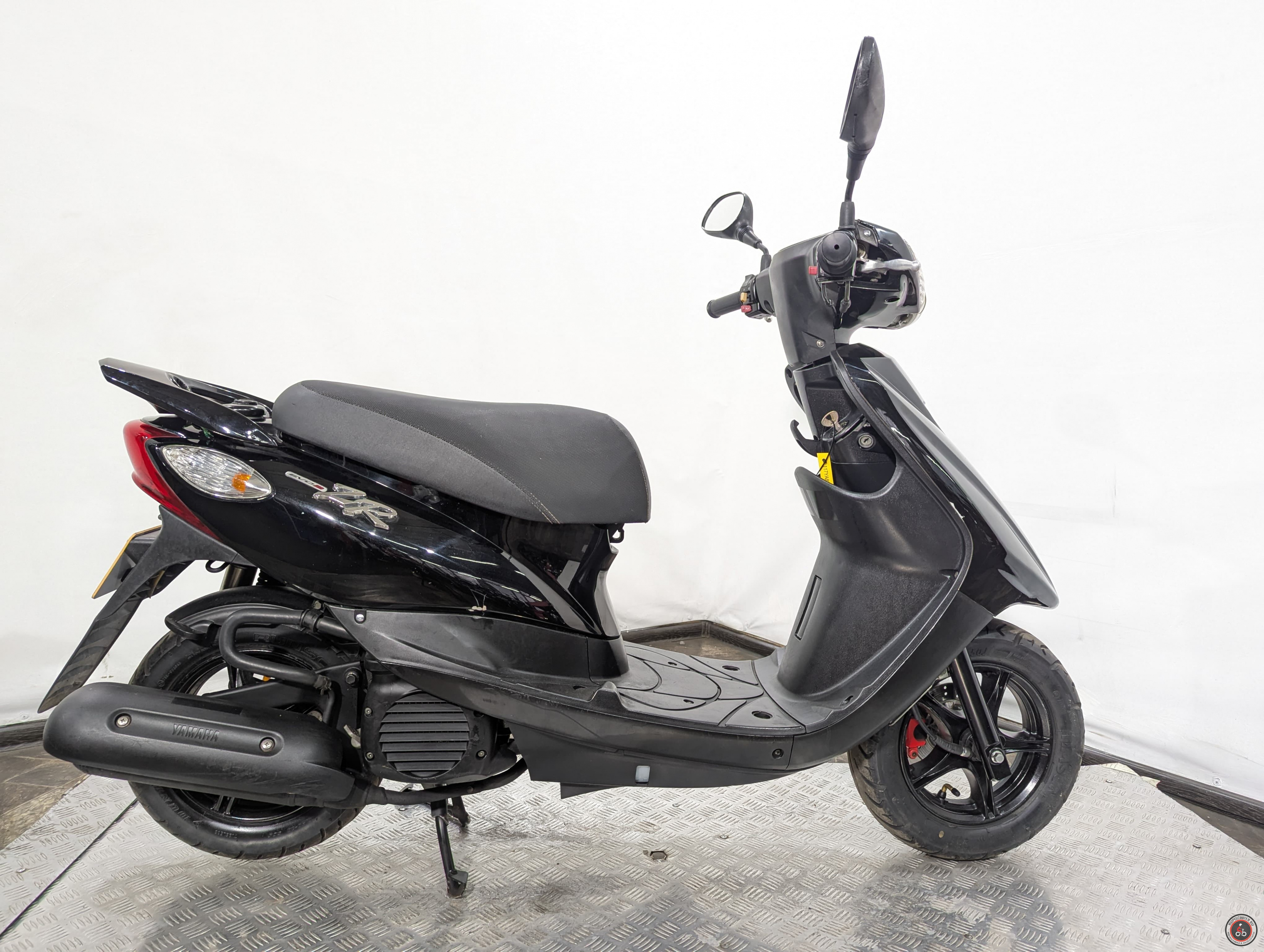 YAMAHA　JOGsa39J　Ｓ.Ｅ Купить Скутер Yamaha Jog ZR FI SA39J 2009 г. в Москве - цены