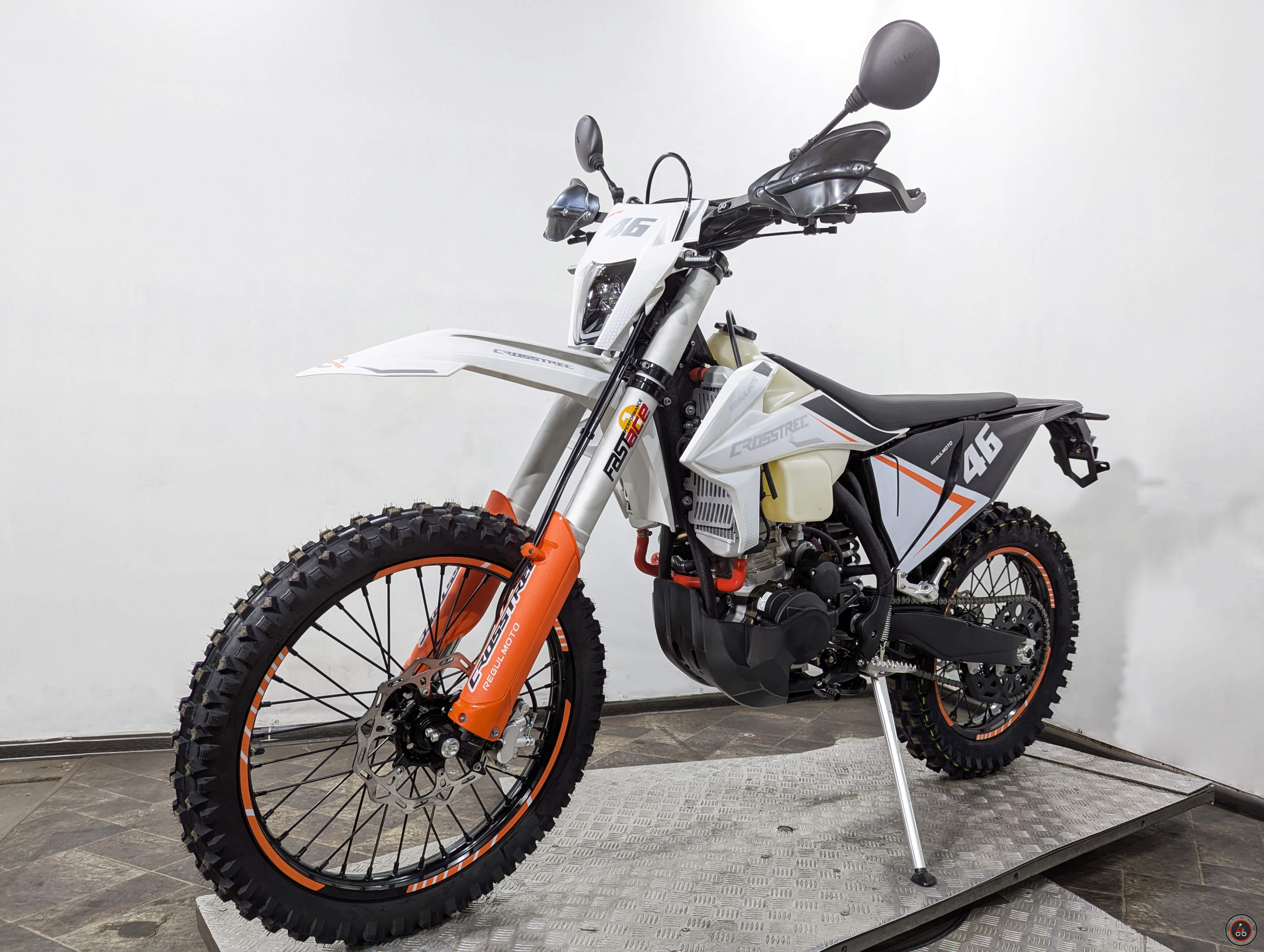 Мотоцикл Regulmoto Crosstrec NB350
