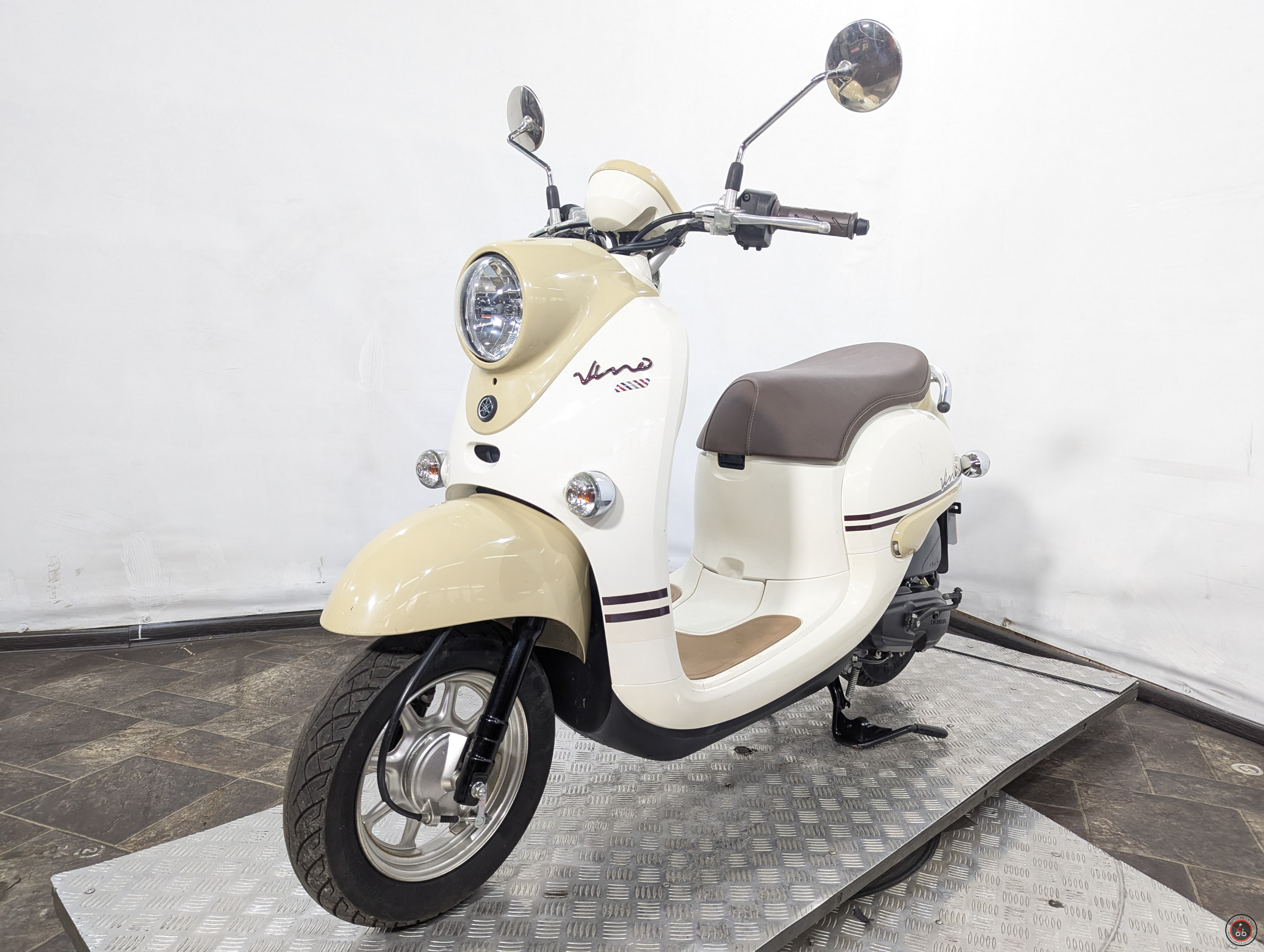 Скутер Yamaha Vino FI AY02