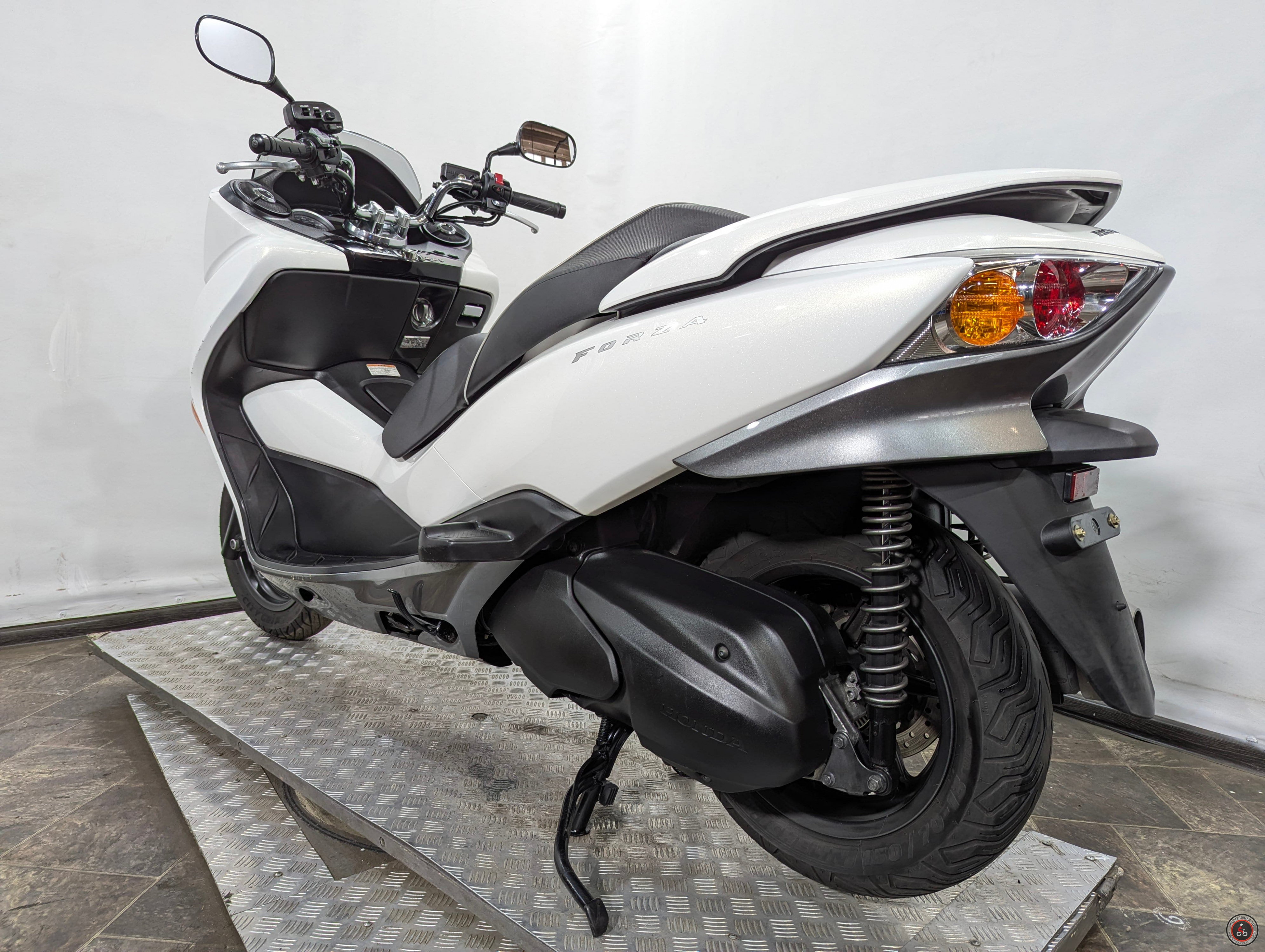 Скутер Honda Forza A2 MF10 2012г. - Объем двигателя: 250cc