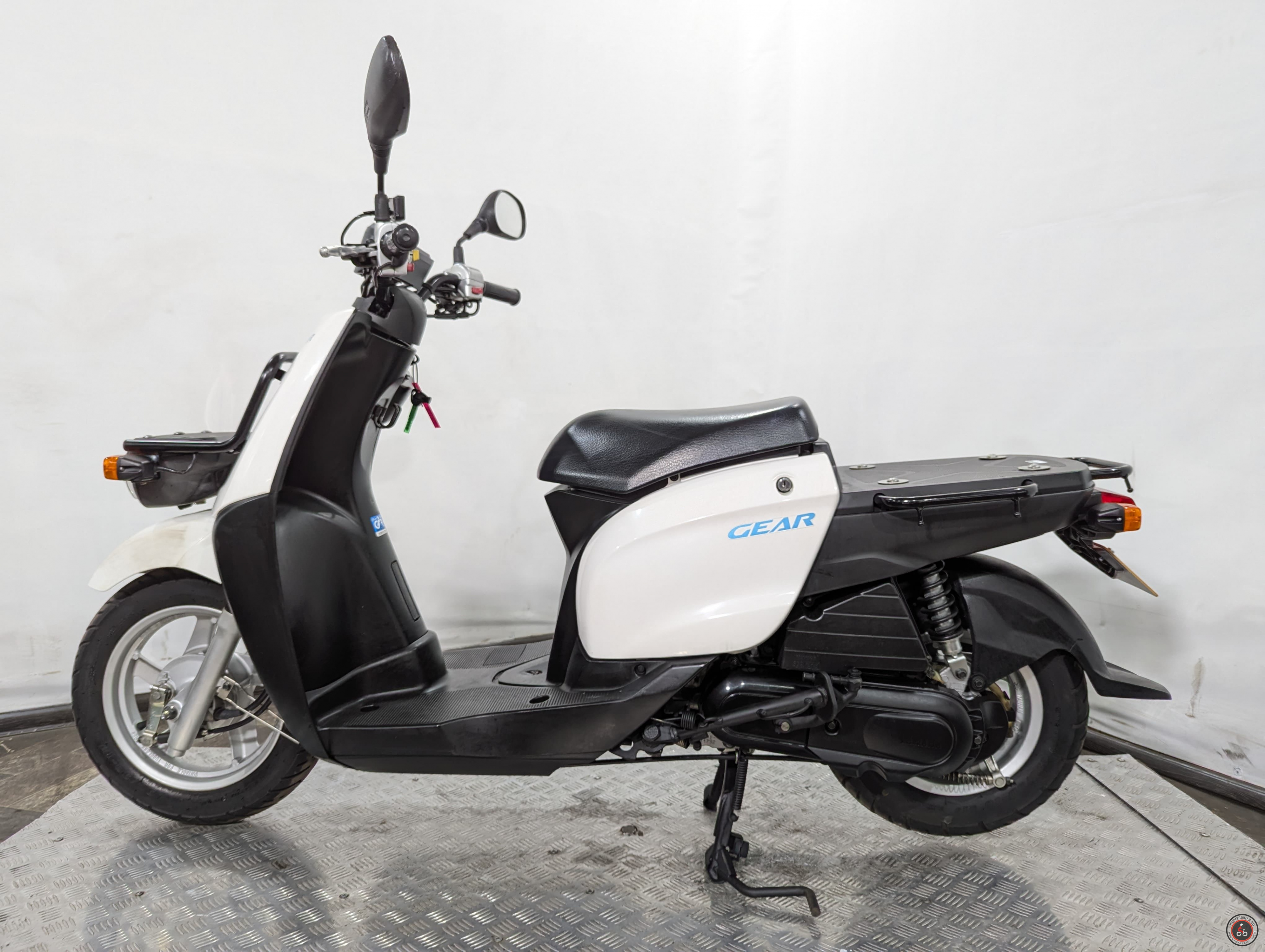 Скутер Yamaha Gear FI - Пробег: 3498 км