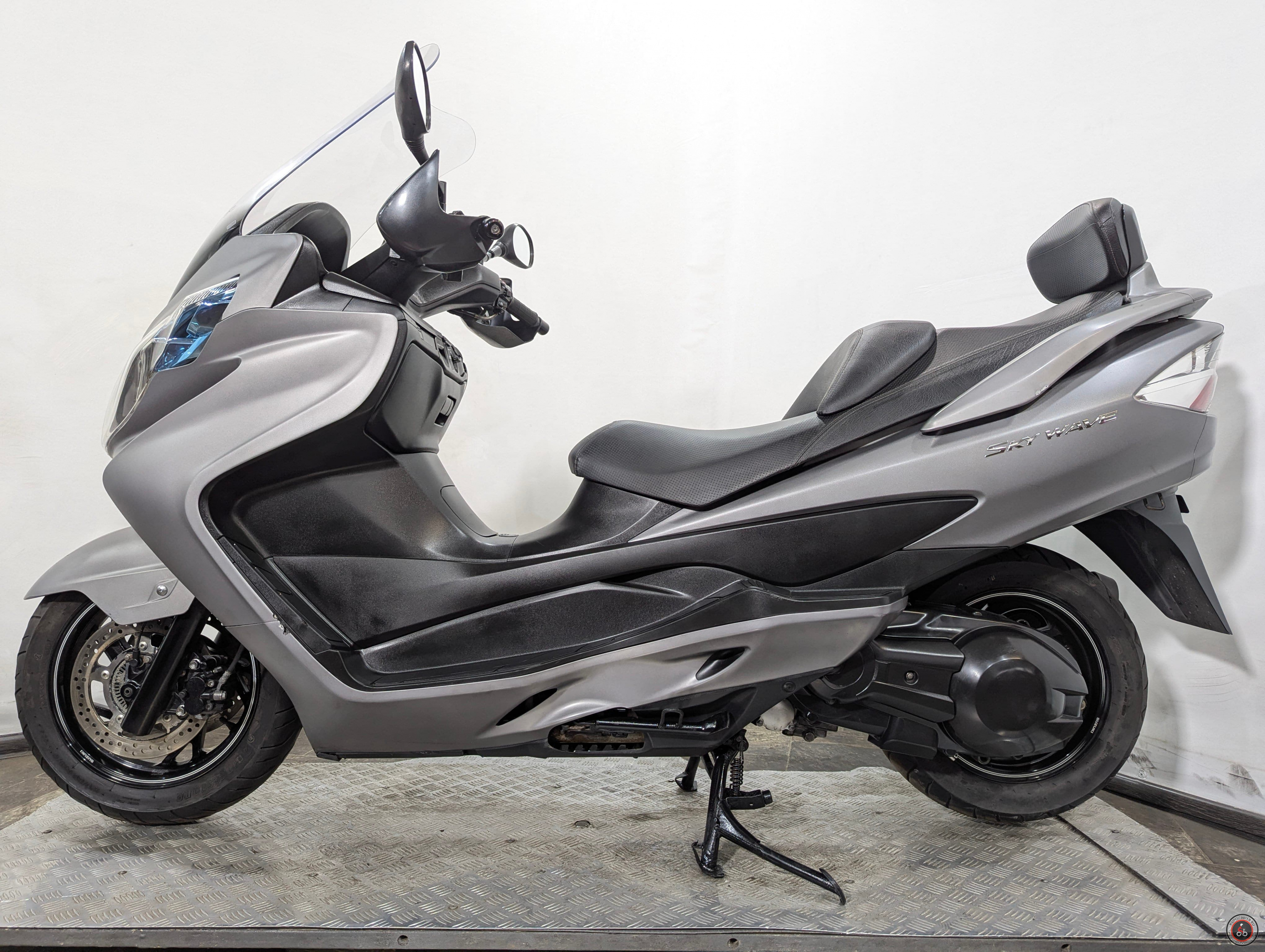 Скутер Suzuki Skywave 400 CK45A ABS 2016г. - Пробег: 27670 км