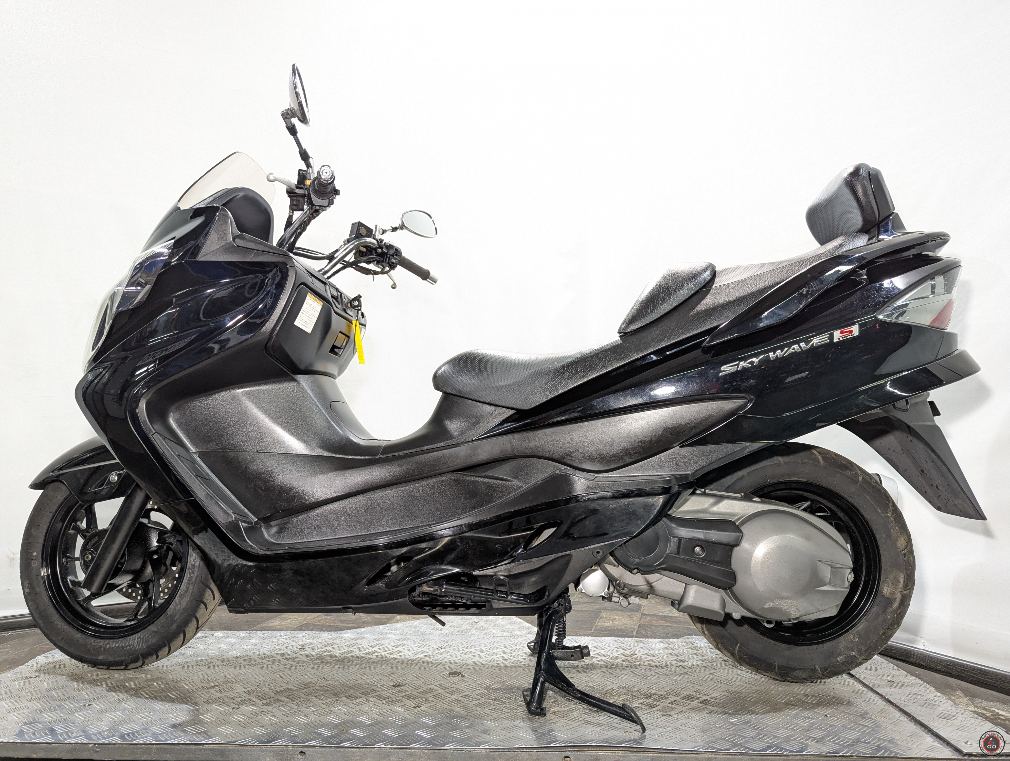 Скутер Suzuki Skywave 250-6 - Объем двигателя: 249