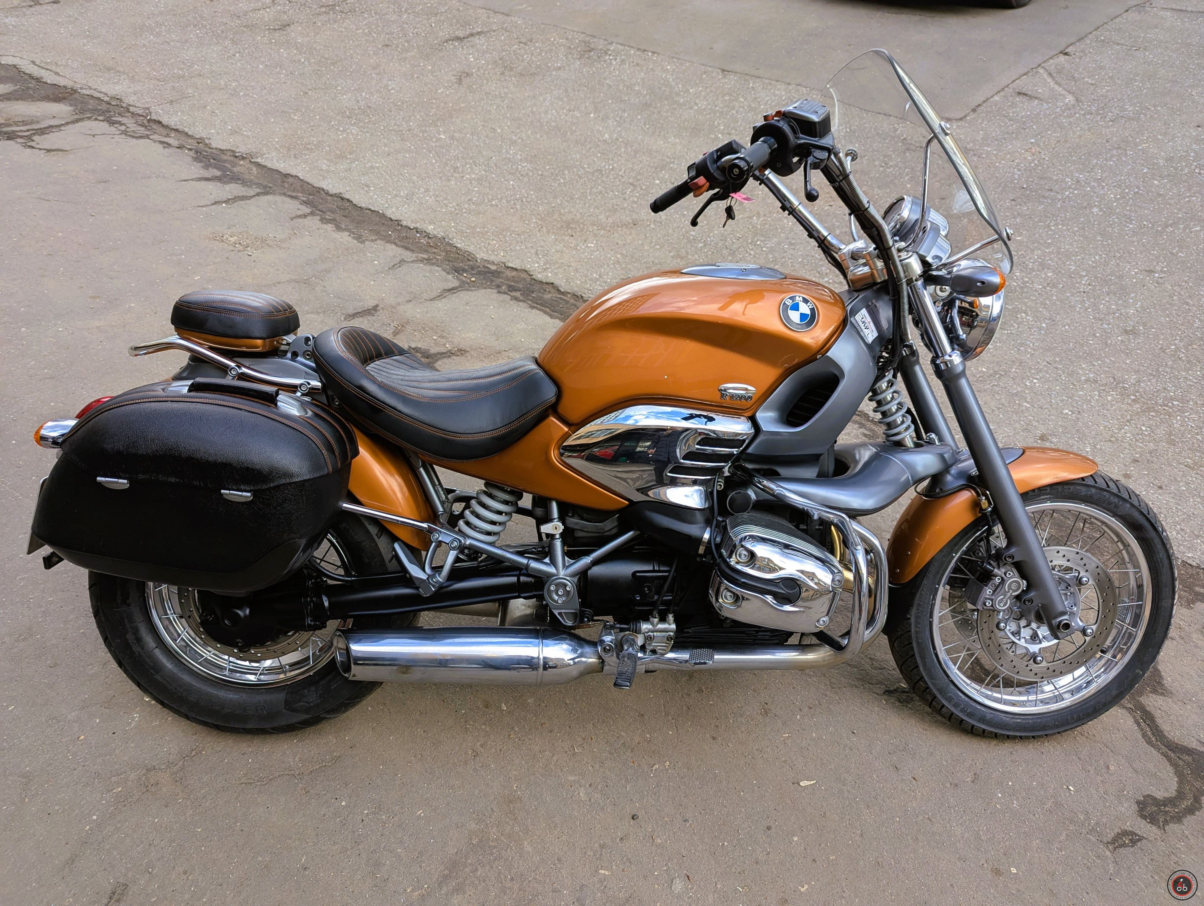 Мотоцикл BMW R1200C WB 2000 г.в. - Количество цилиндров: 2