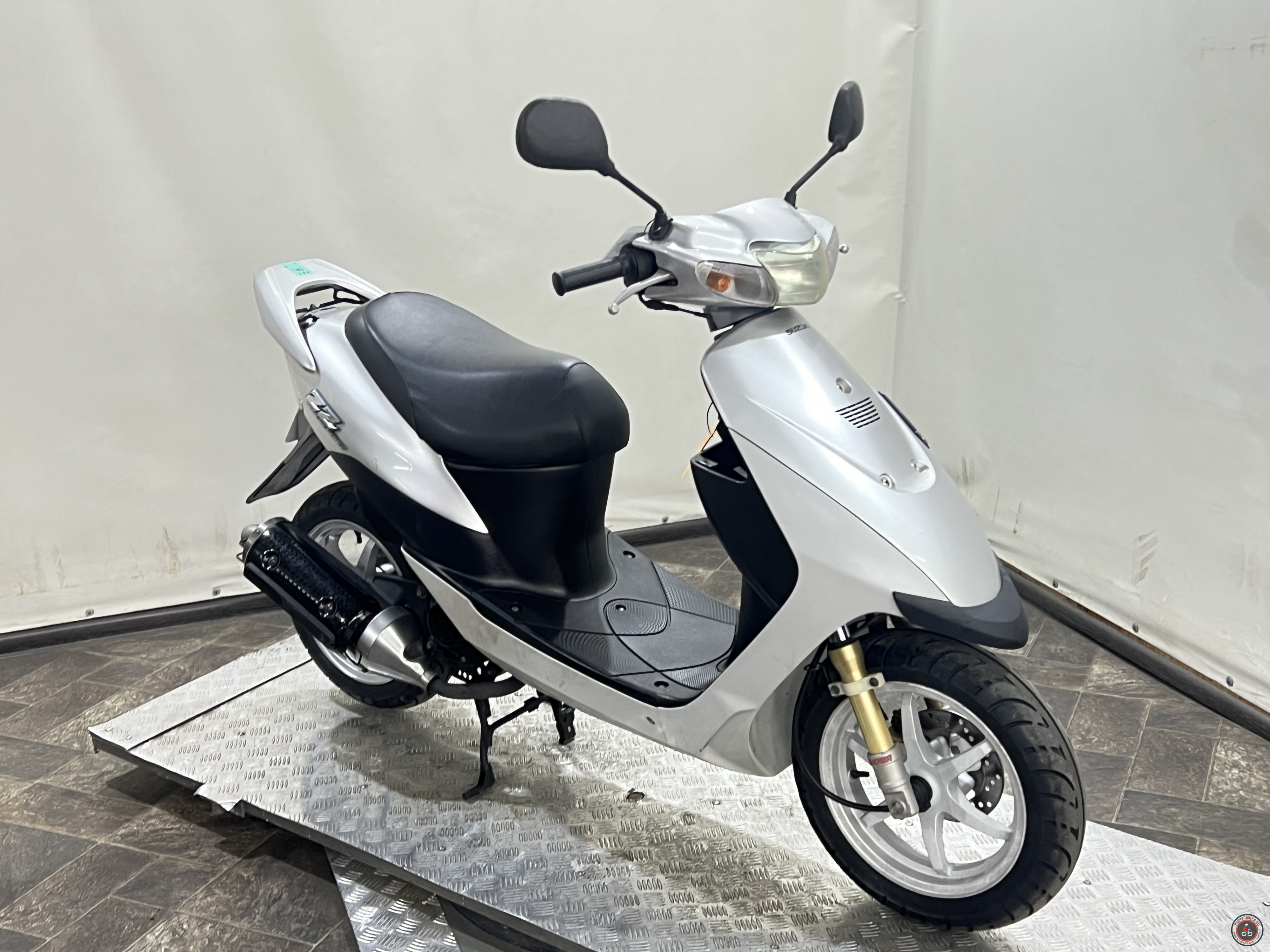 Скутер Suzuki ZZ CA1PB 2000г.в - Пробег: 2895 км