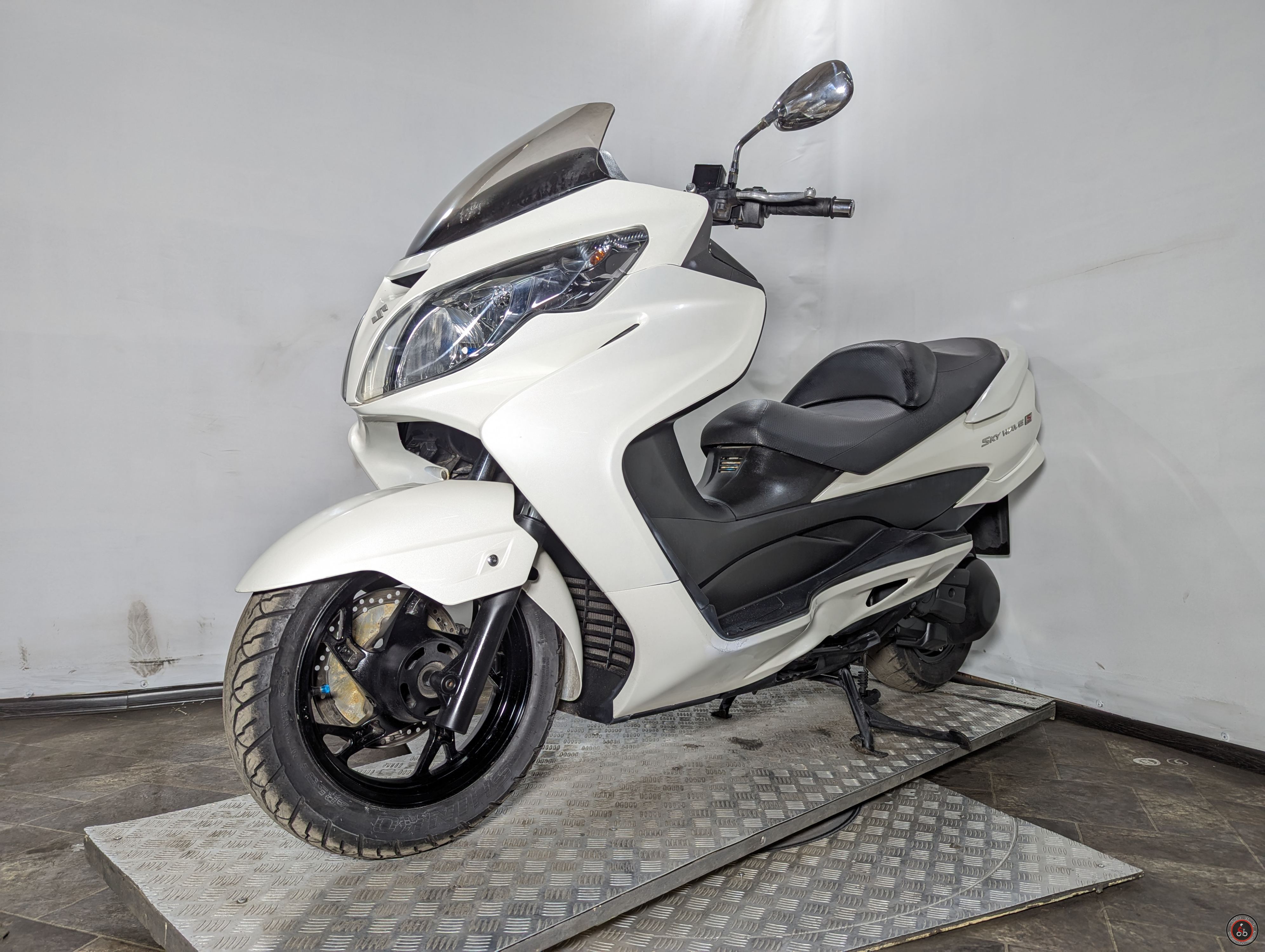 Suzuki Skywave 250-4