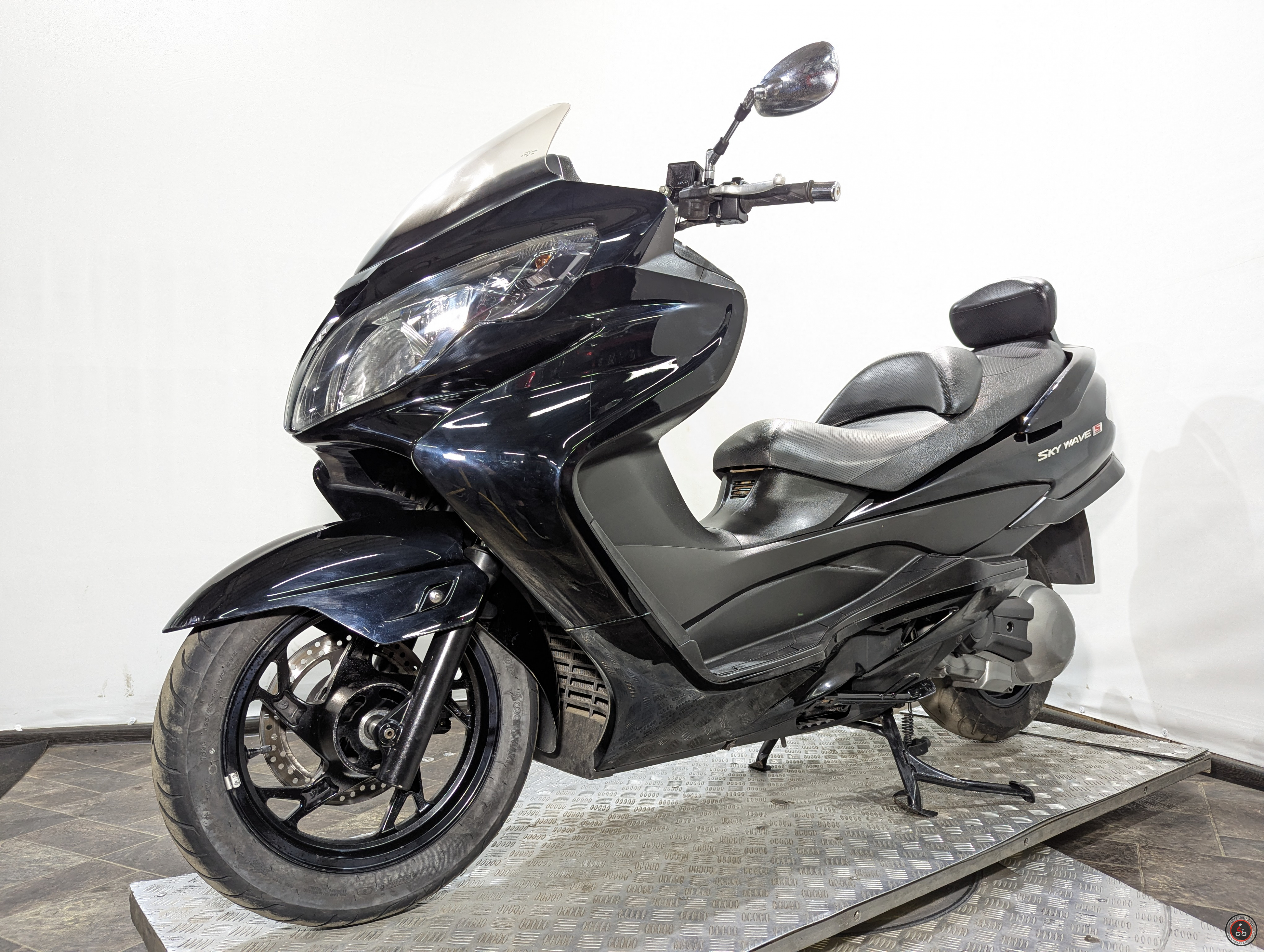 Скутер Suzuki Skywave 250-6