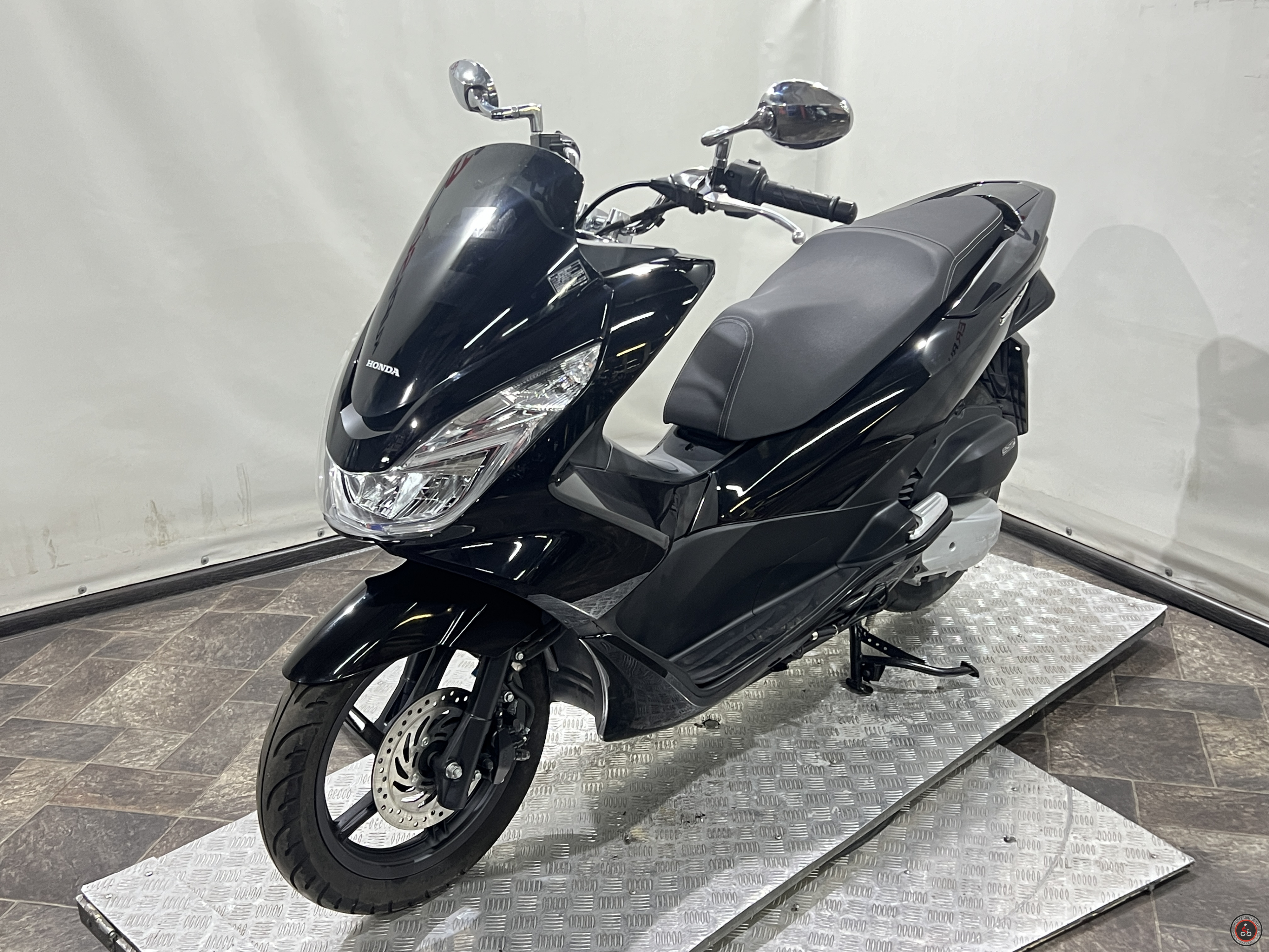 HONDA PCX JF56 Honda PCX | 中古・新車バイクの販売 New メテオ