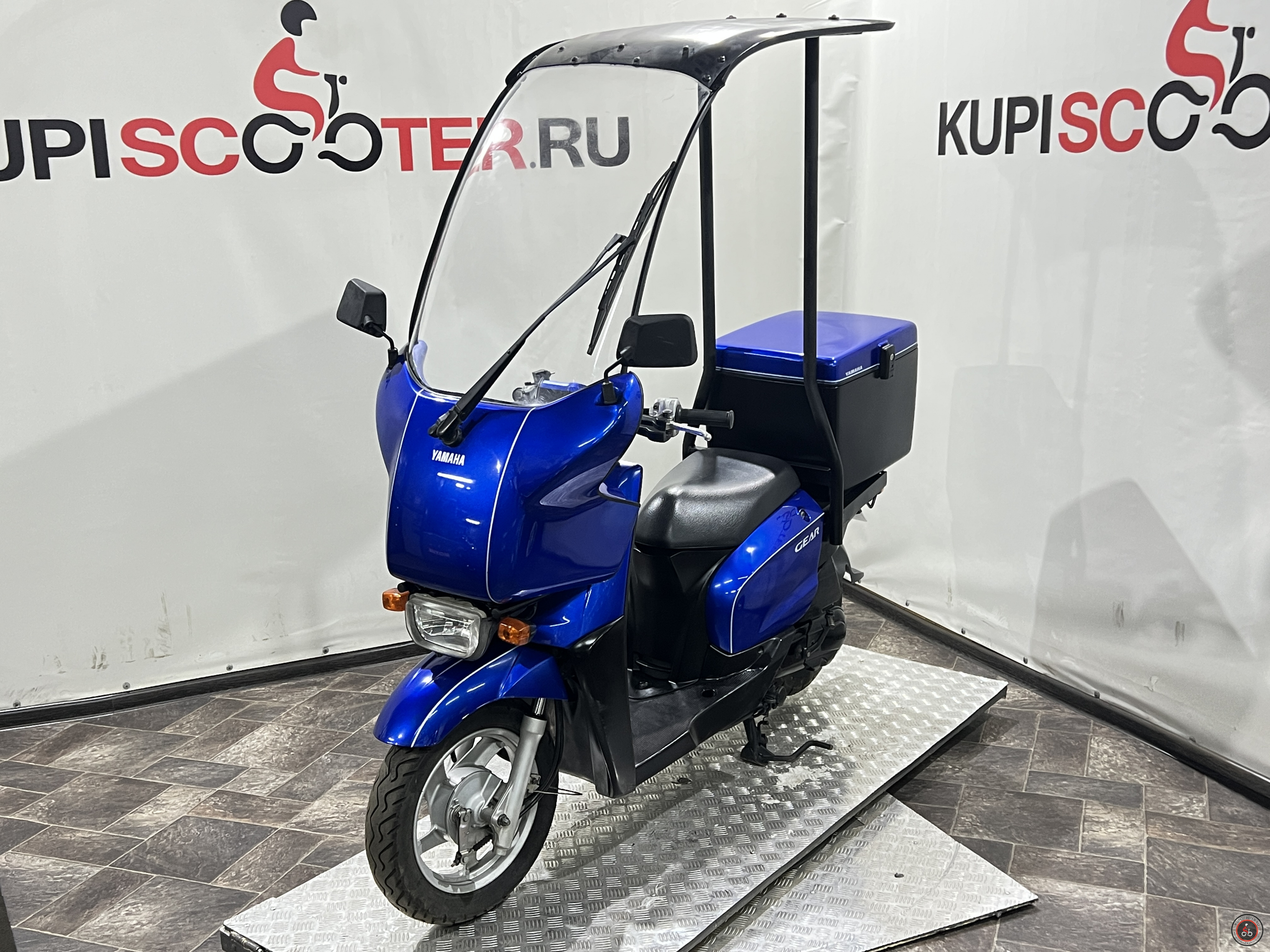 Скутер Yamaha Gear FI UA06J