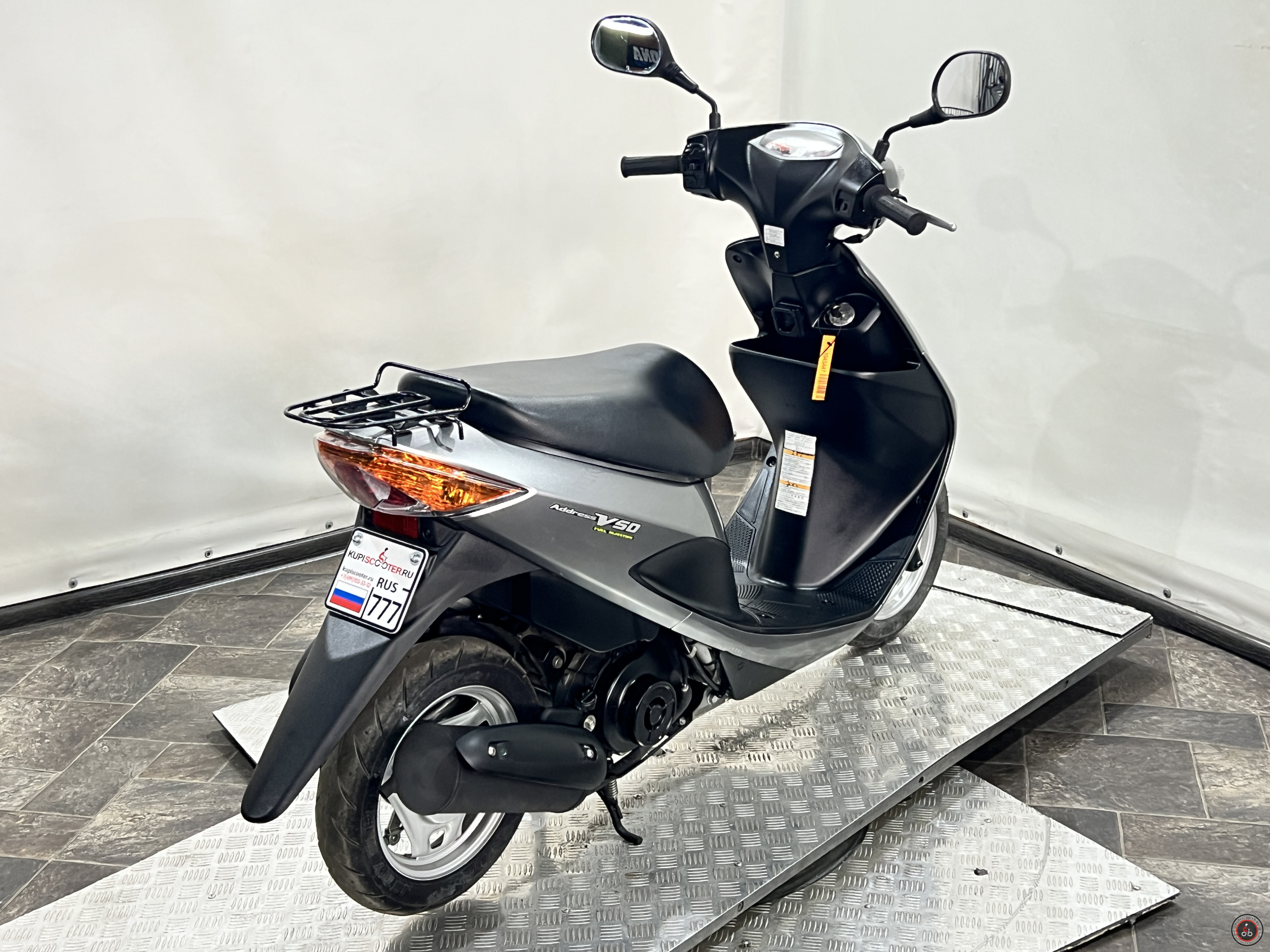 Скутер Suzuki Address V50G FI CA44A 2010г. - Количество цилиндров: 1