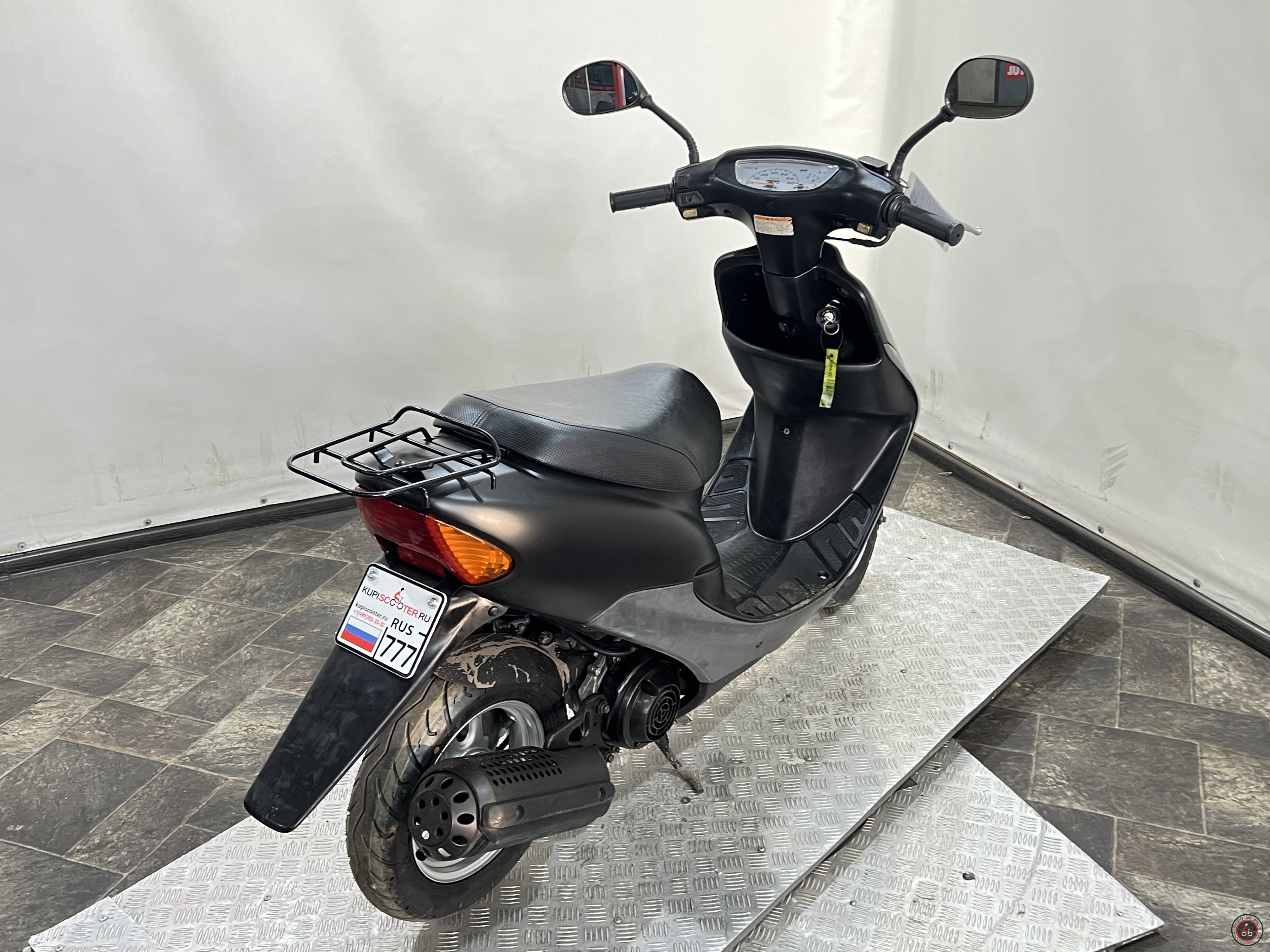 Скутер Honda Dio SR AF35 (2001г.в.) - Объем двигателя: 49