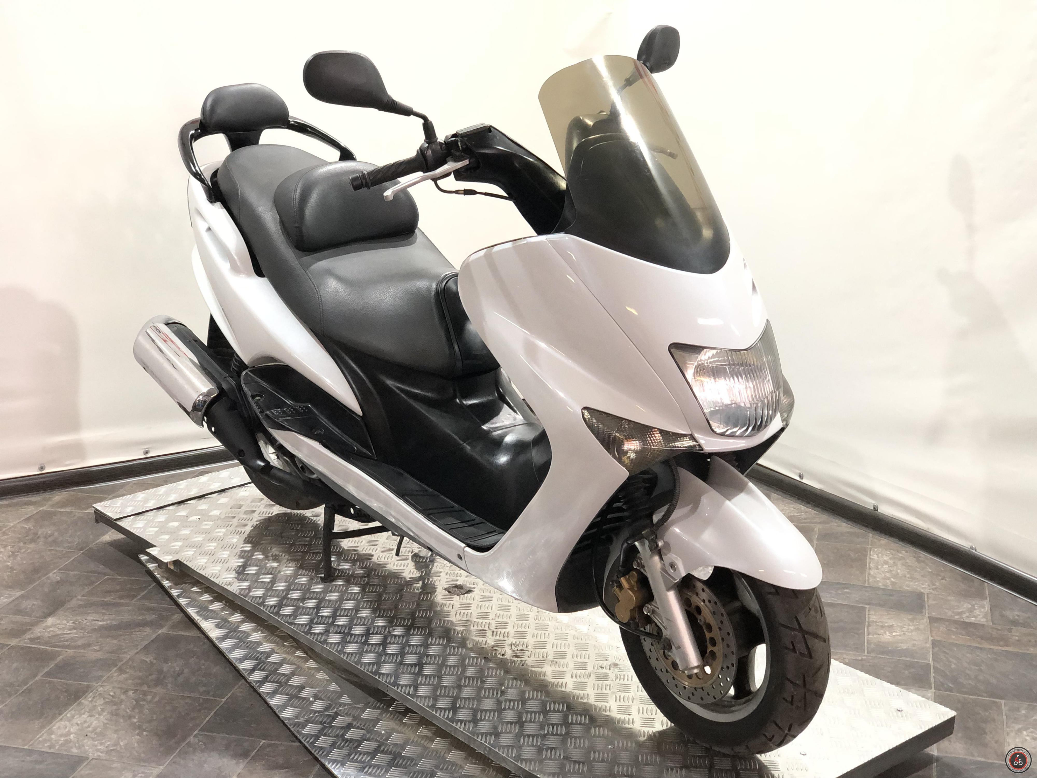 Скутер Yamaha Majesty 125 LPR5CA - Количество цилиндров: 1