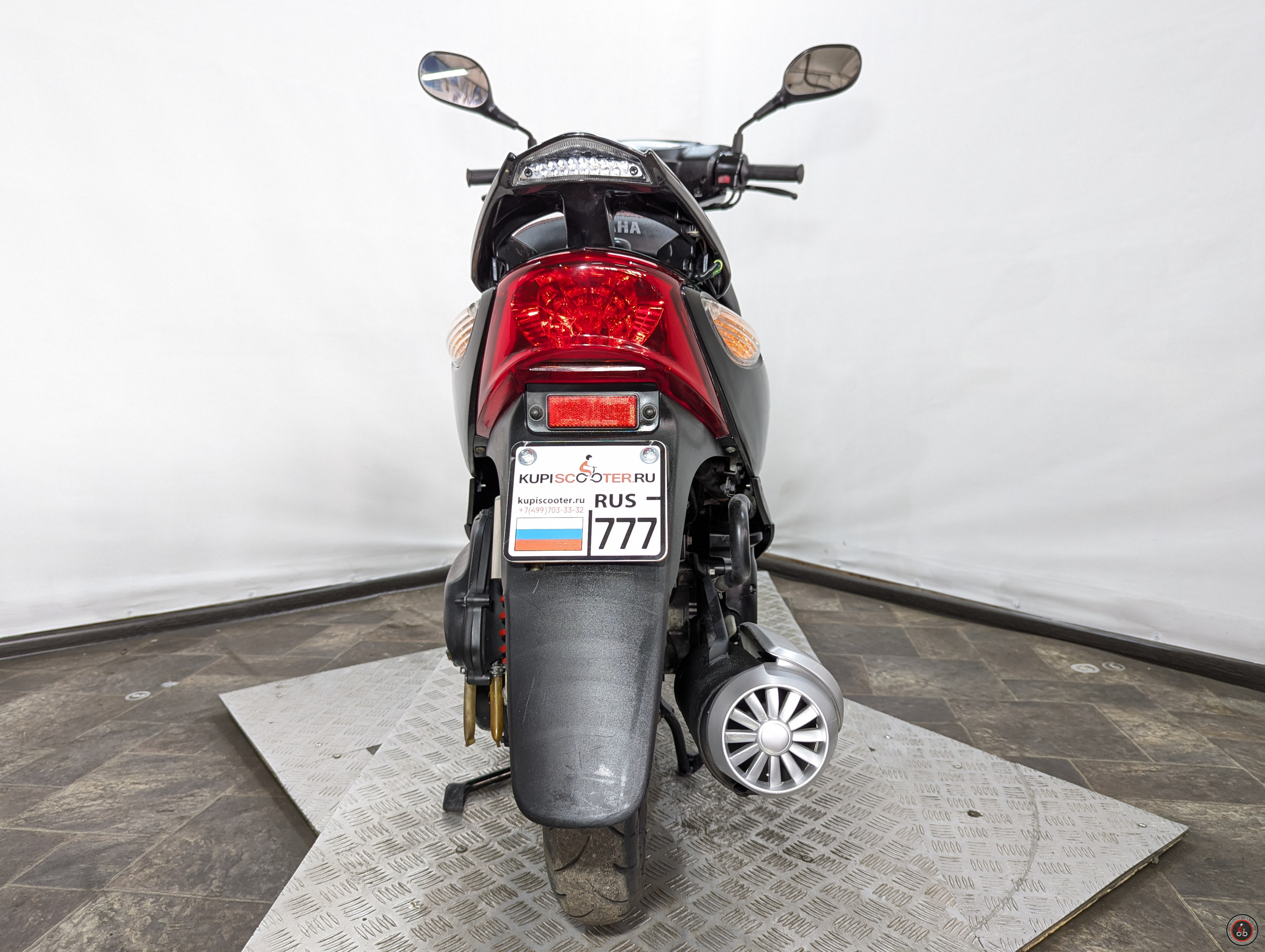 Скутер Yamaha Jog ZR FI SA39J 2011г. - Объем двигателя: 49.9 см3
