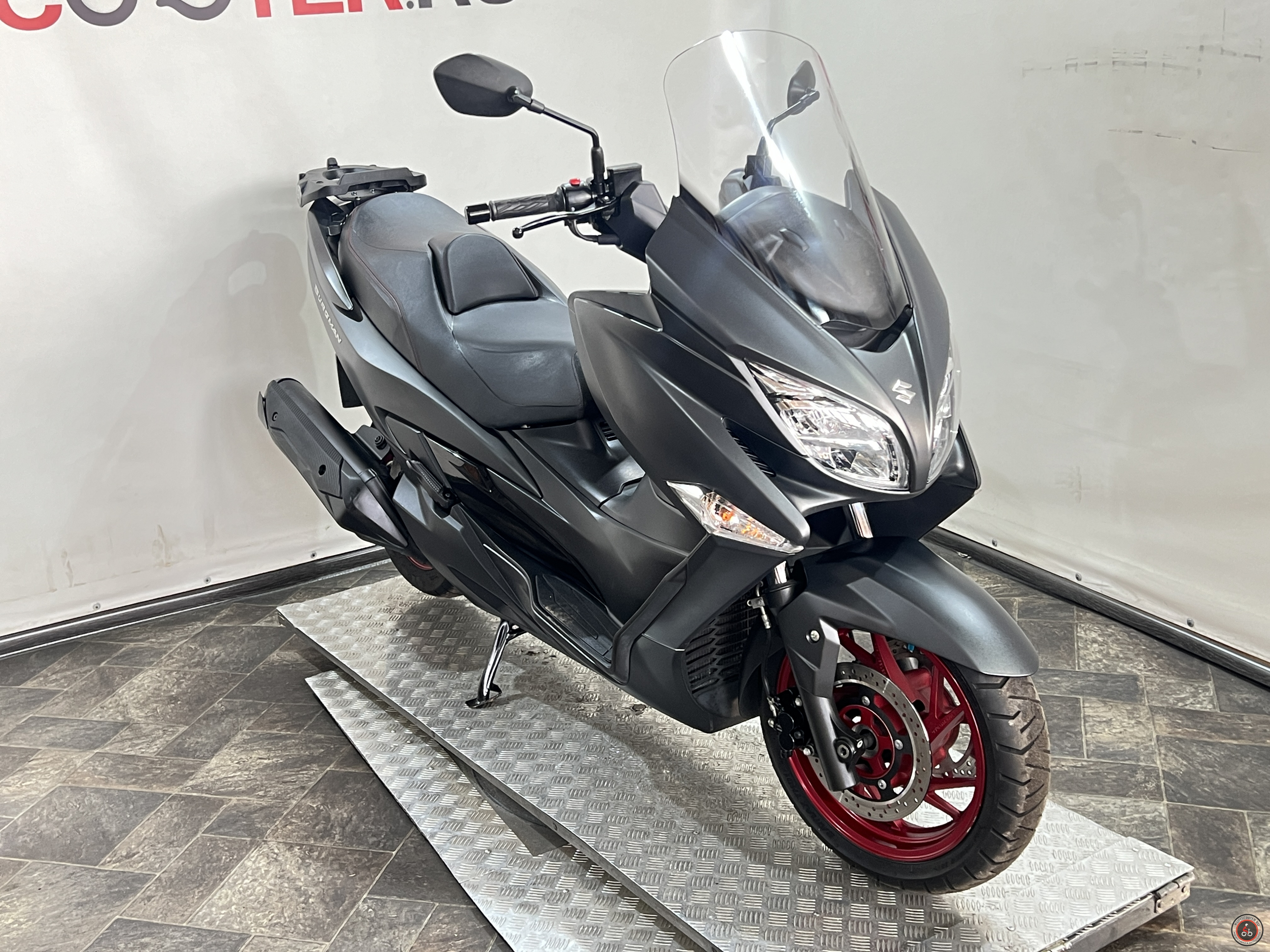 Скутер Suzuki Burgman 400 DU11A 2019г.в - Объем двигателя: 399 cc