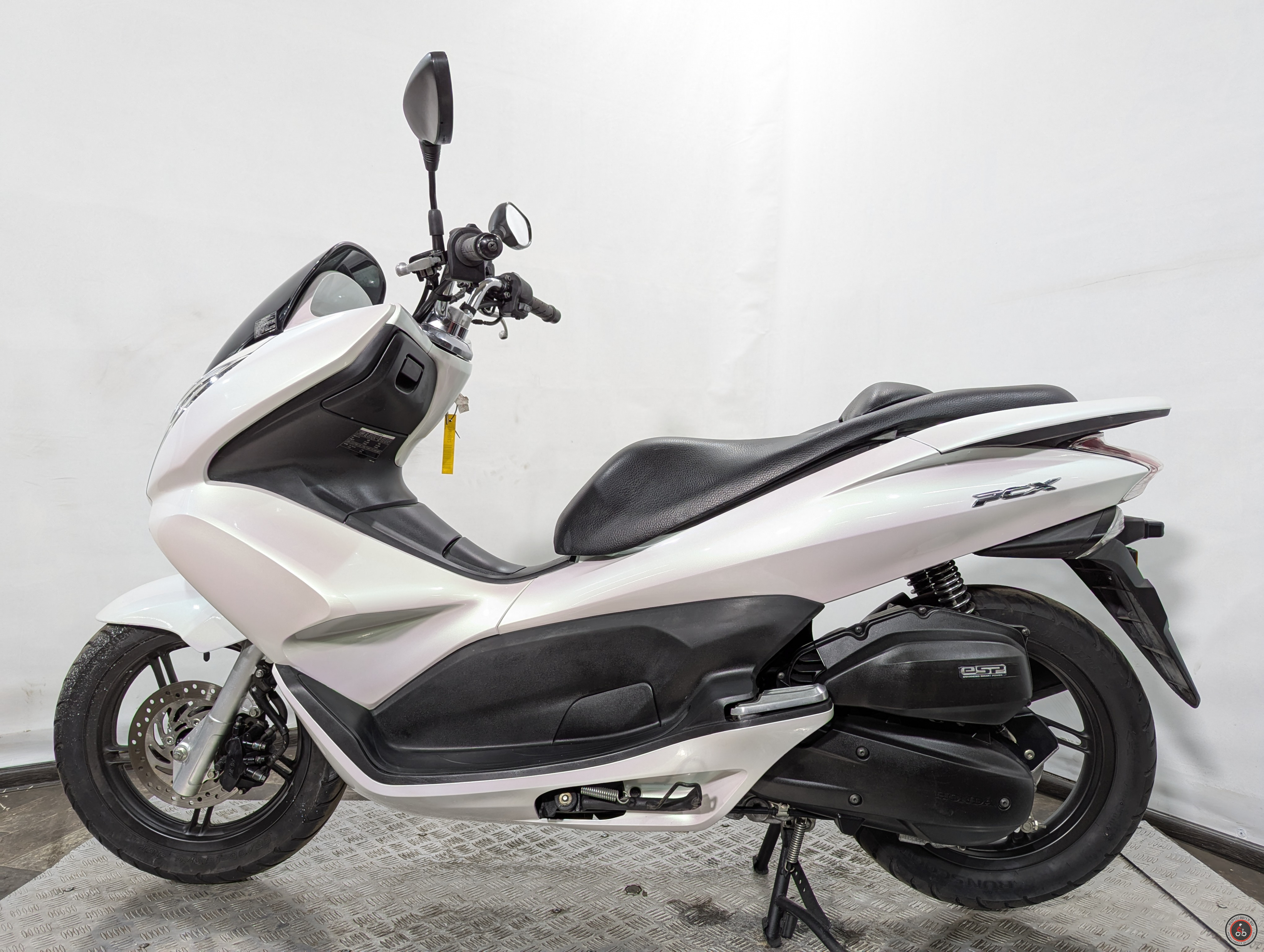 Скутер Honda PCX125 - Объем двигателя: 124