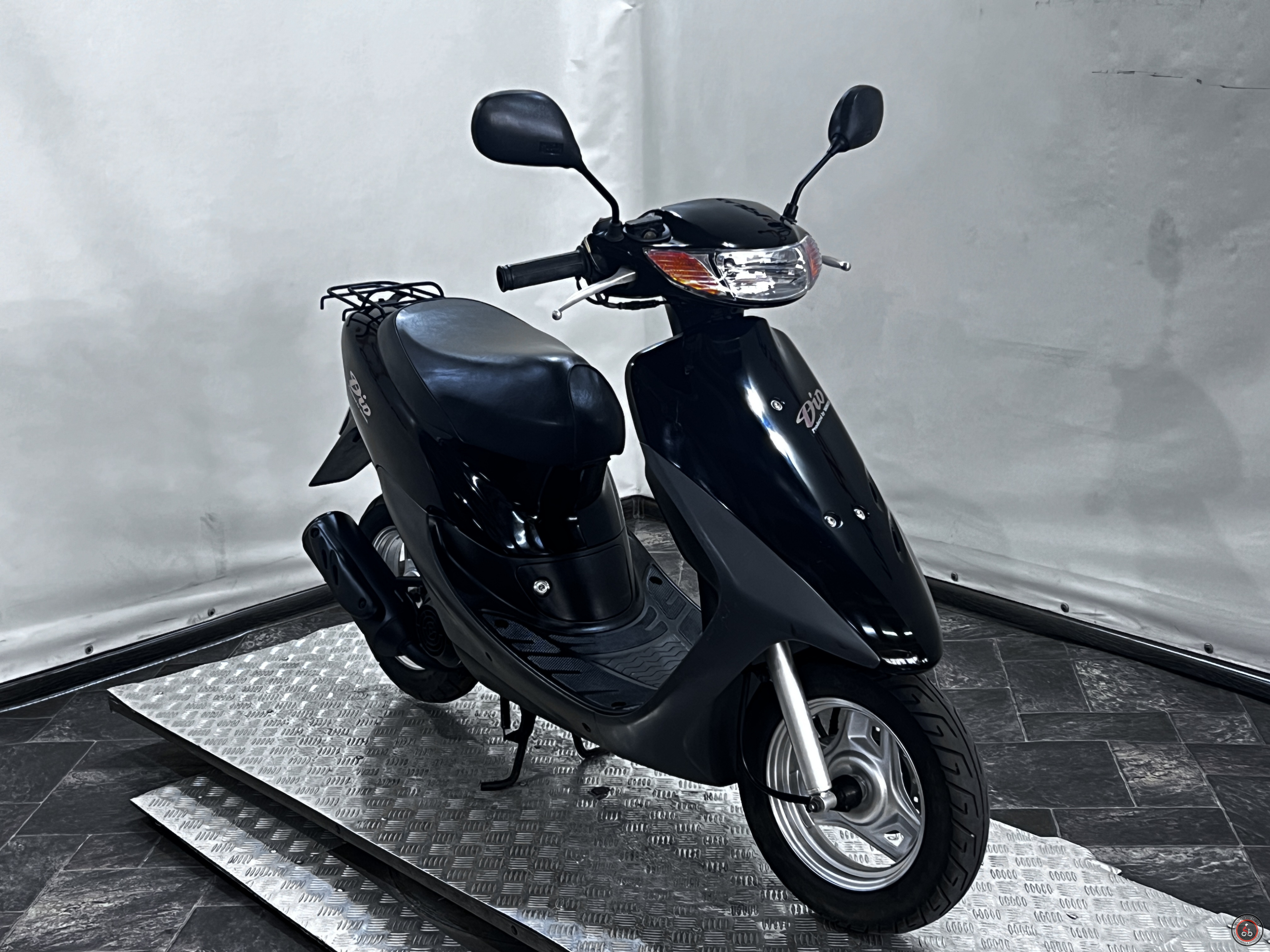 Скутер Honda Dio SR AF35 - Максимальная скорость: 60 км/ч