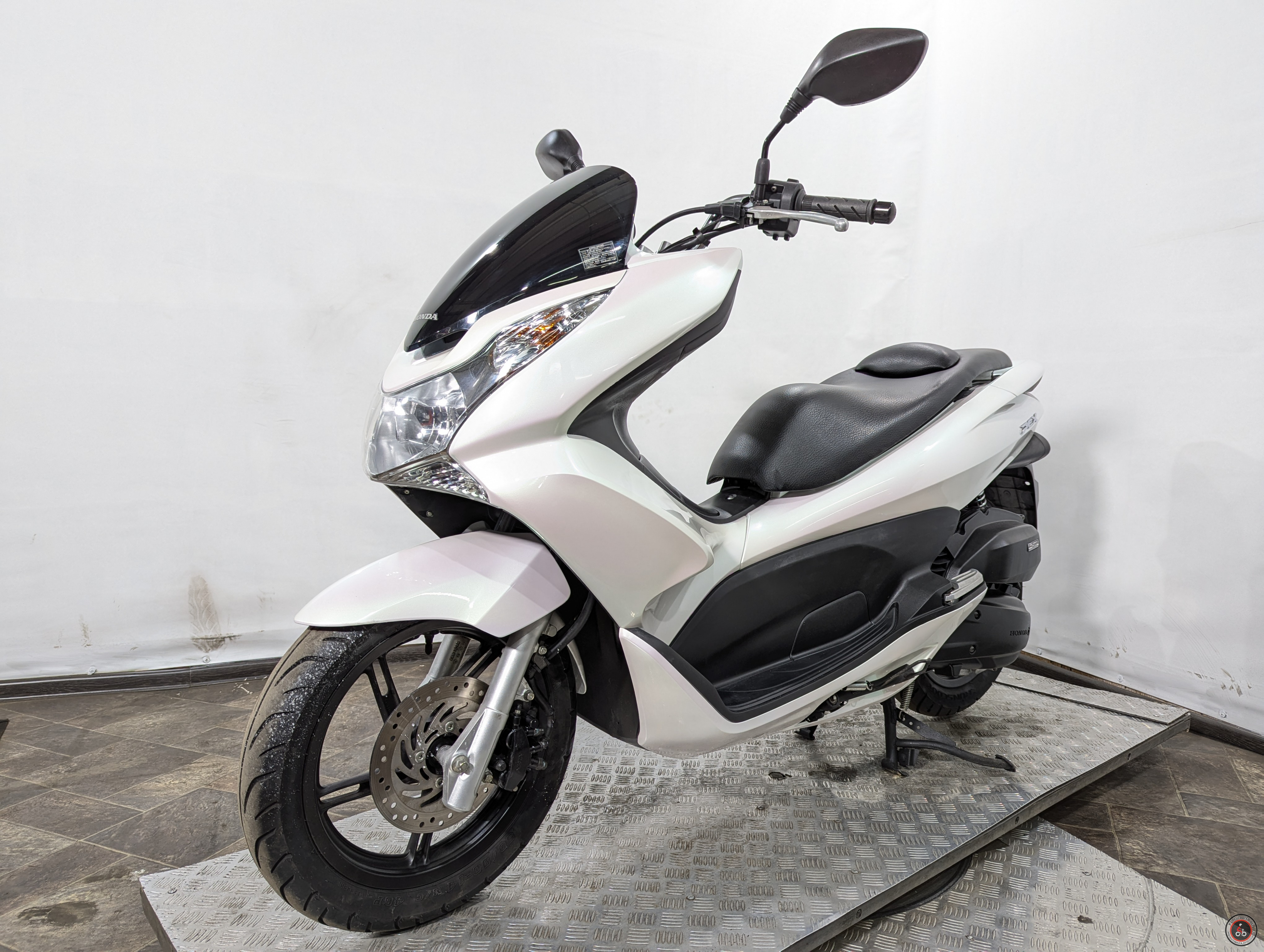 Скутер Honda PCX125