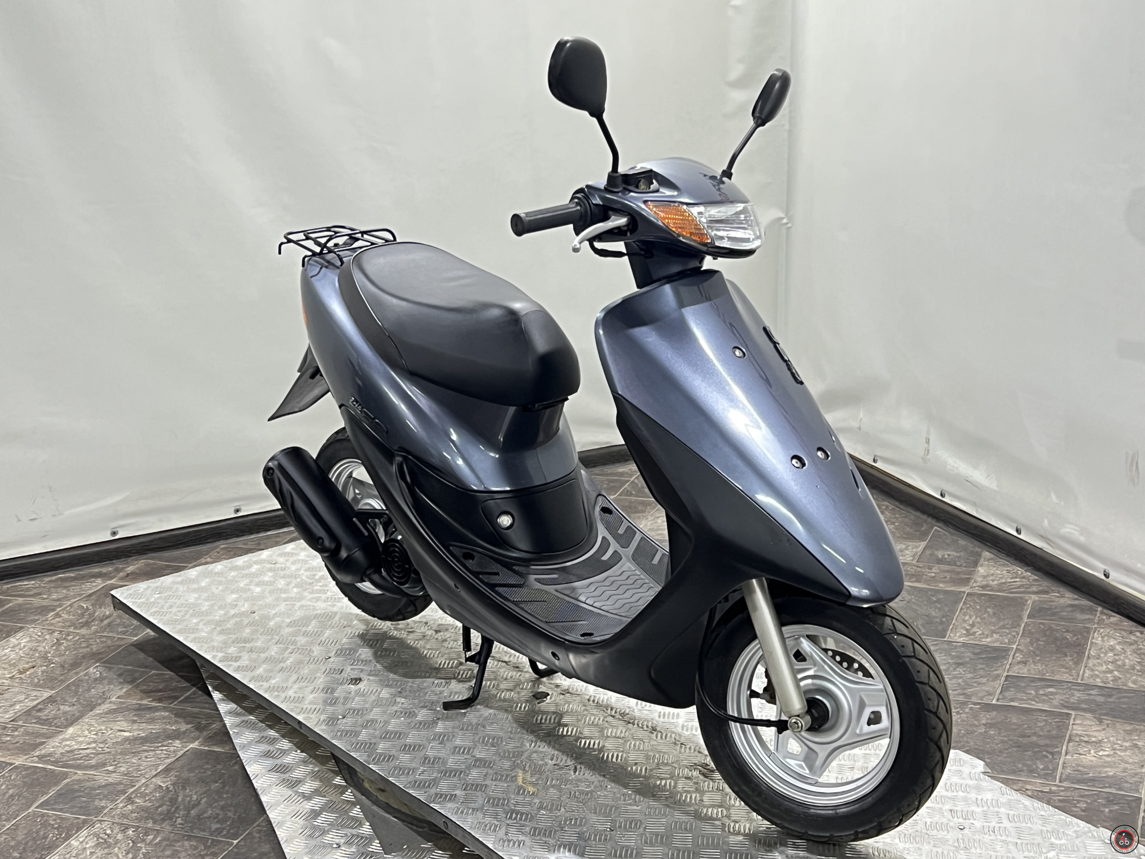 Скутер Honda Dio AF35 SR (1996г.в.) - Количество цилиндров: 1