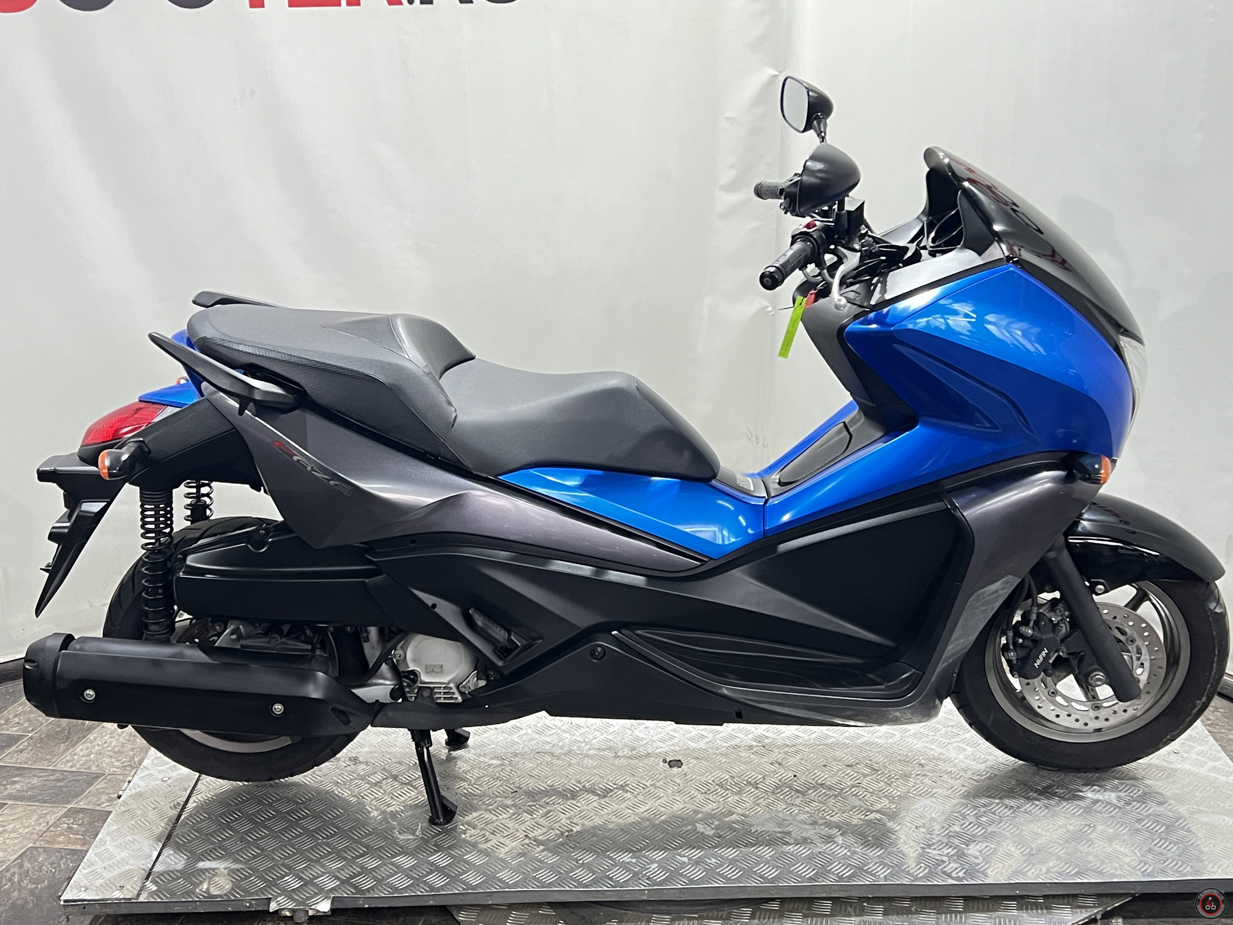 Скутер Honda Faze 250 MF11 2009г. - Пробег: 47230 км