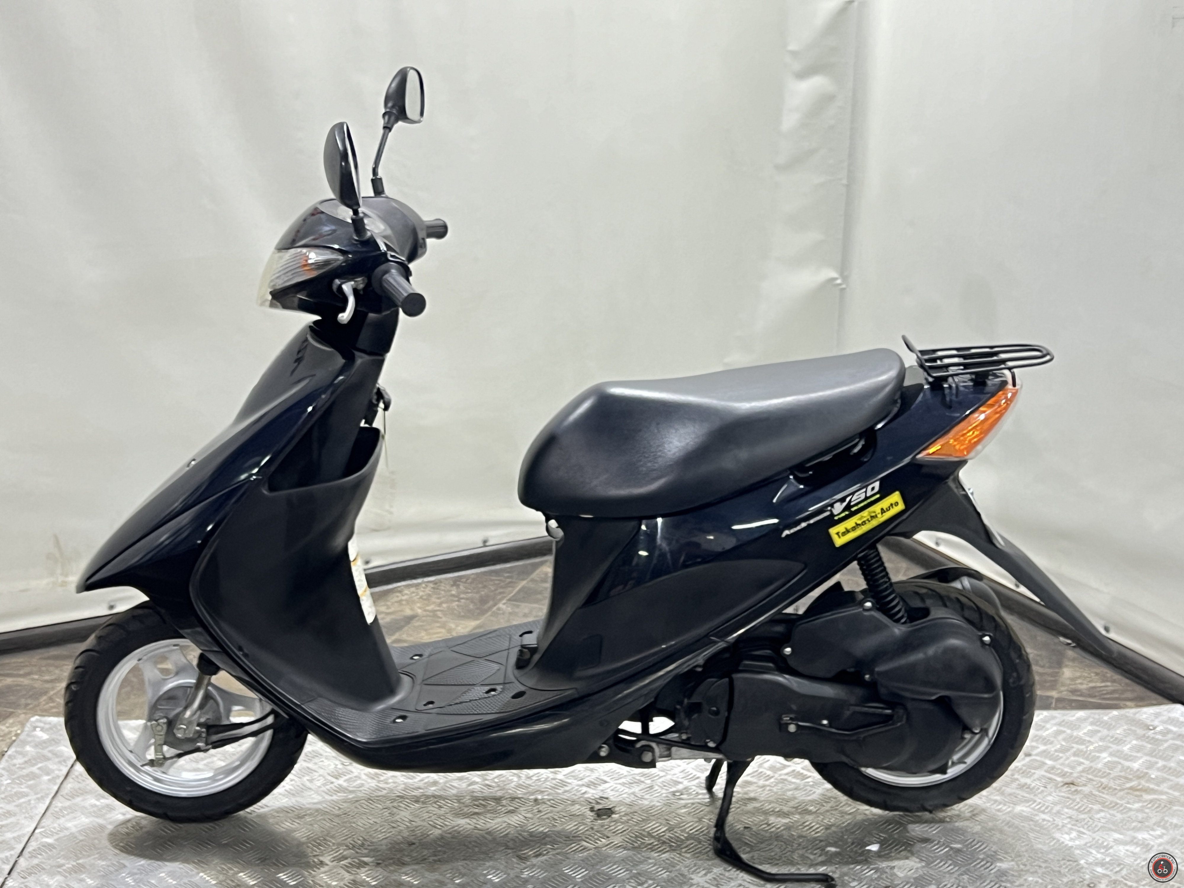 Скутер Suzuki Address V50 FI CA44A (2010г.в.) - Объем двигателя: 49