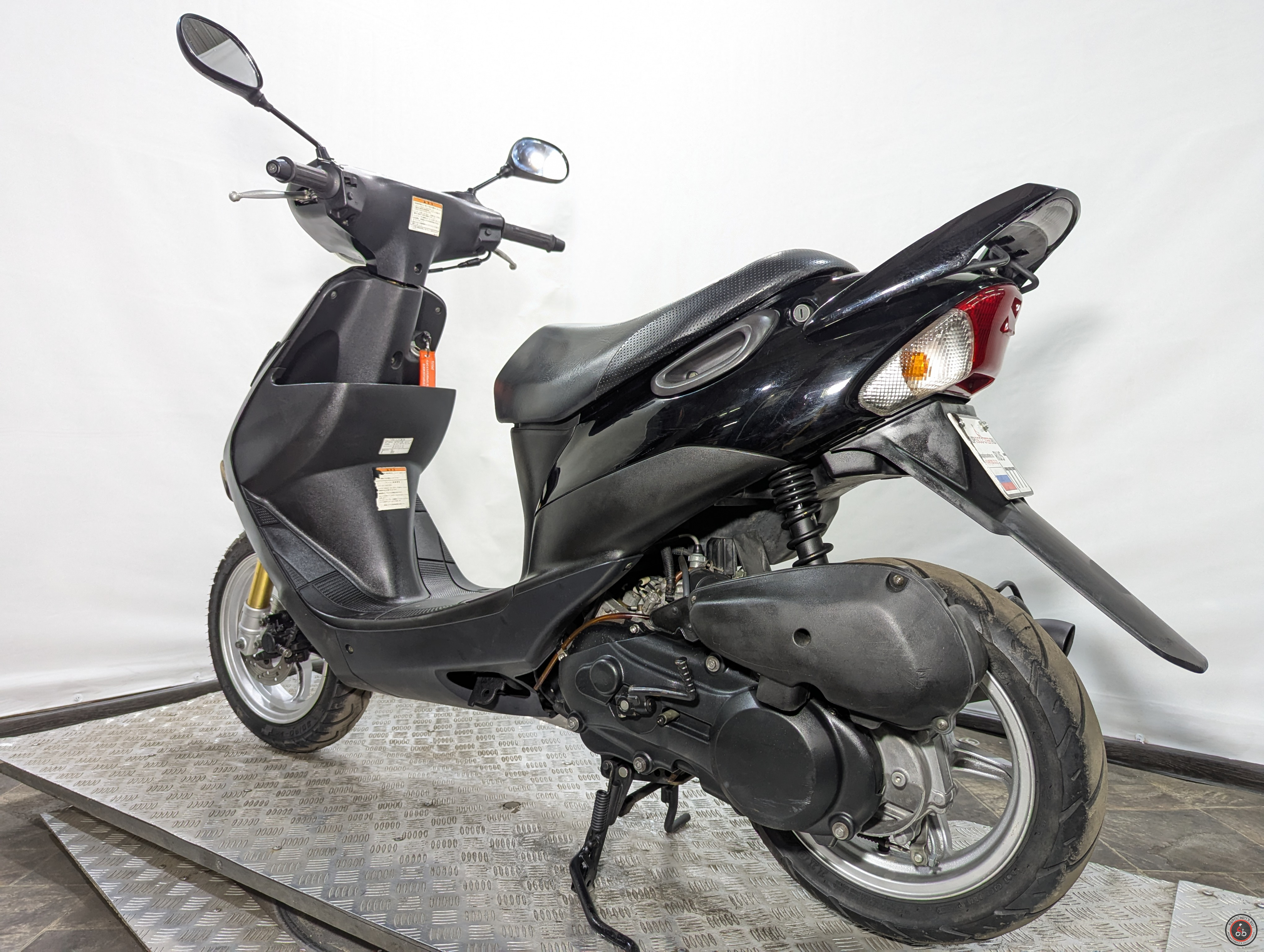 Скутер Suzuki ZZ CA1PB - Пробег: 7287 км